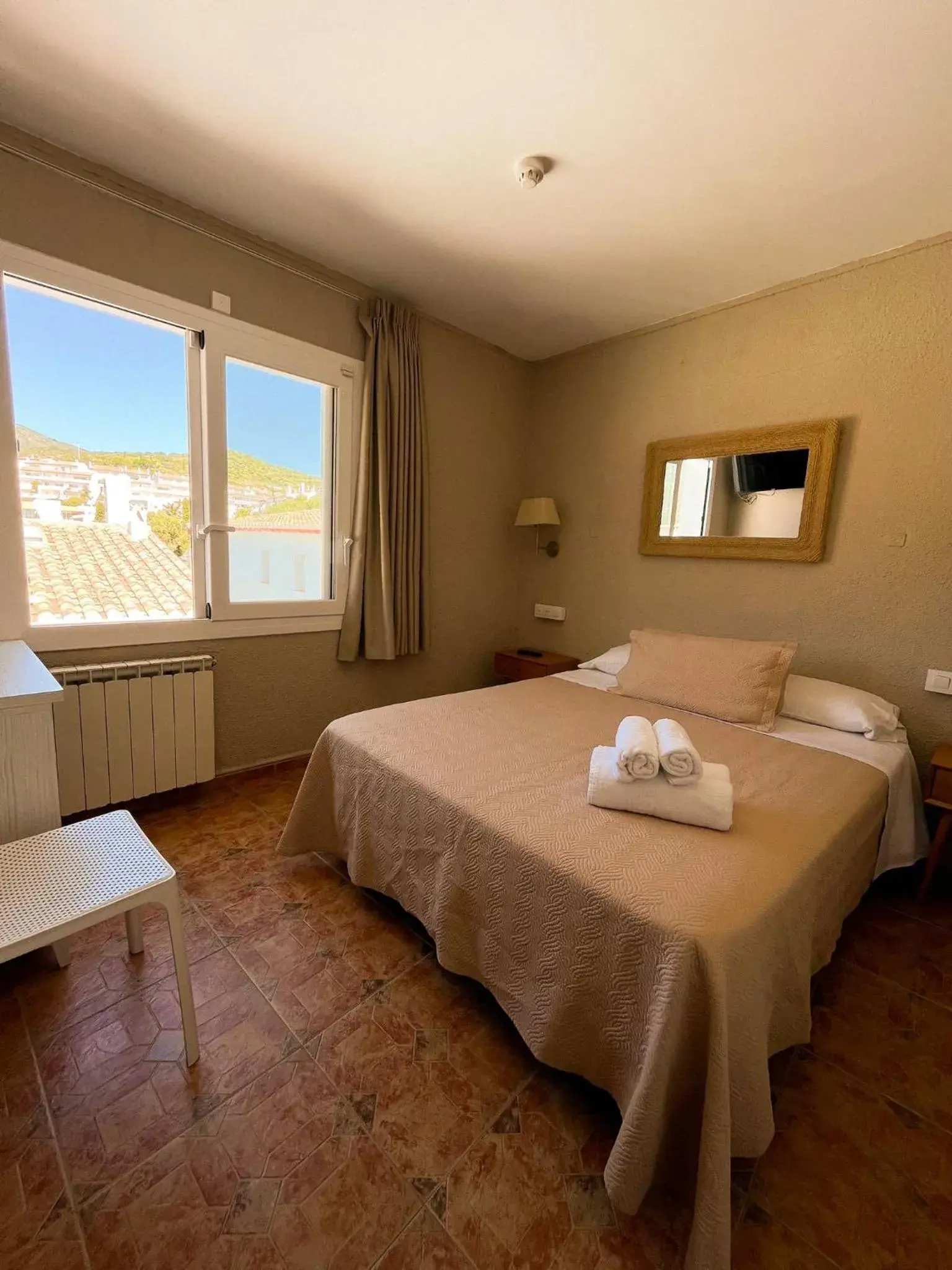 Double Room with Private Bathroom in La Fonda Double Room with Private Bathroom in La Fonda