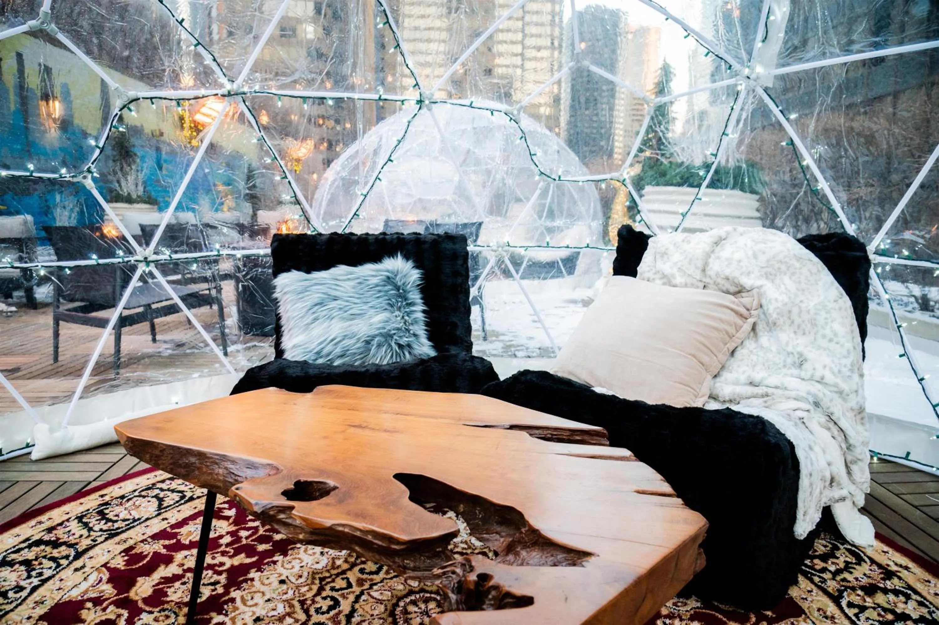 Property building in DoubleTree by Hilton Chicago Magnificent Mile