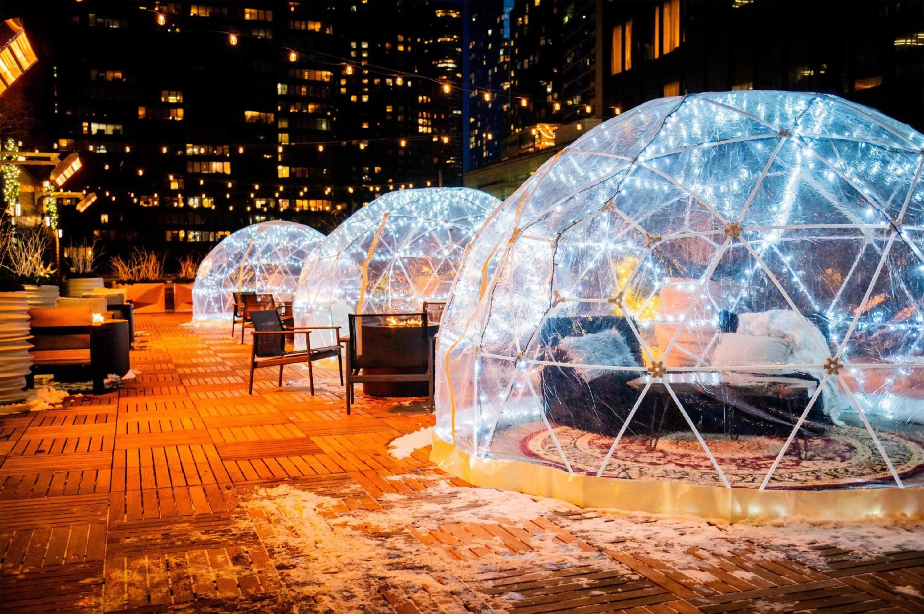 Property building in DoubleTree by Hilton Chicago Magnificent Mile