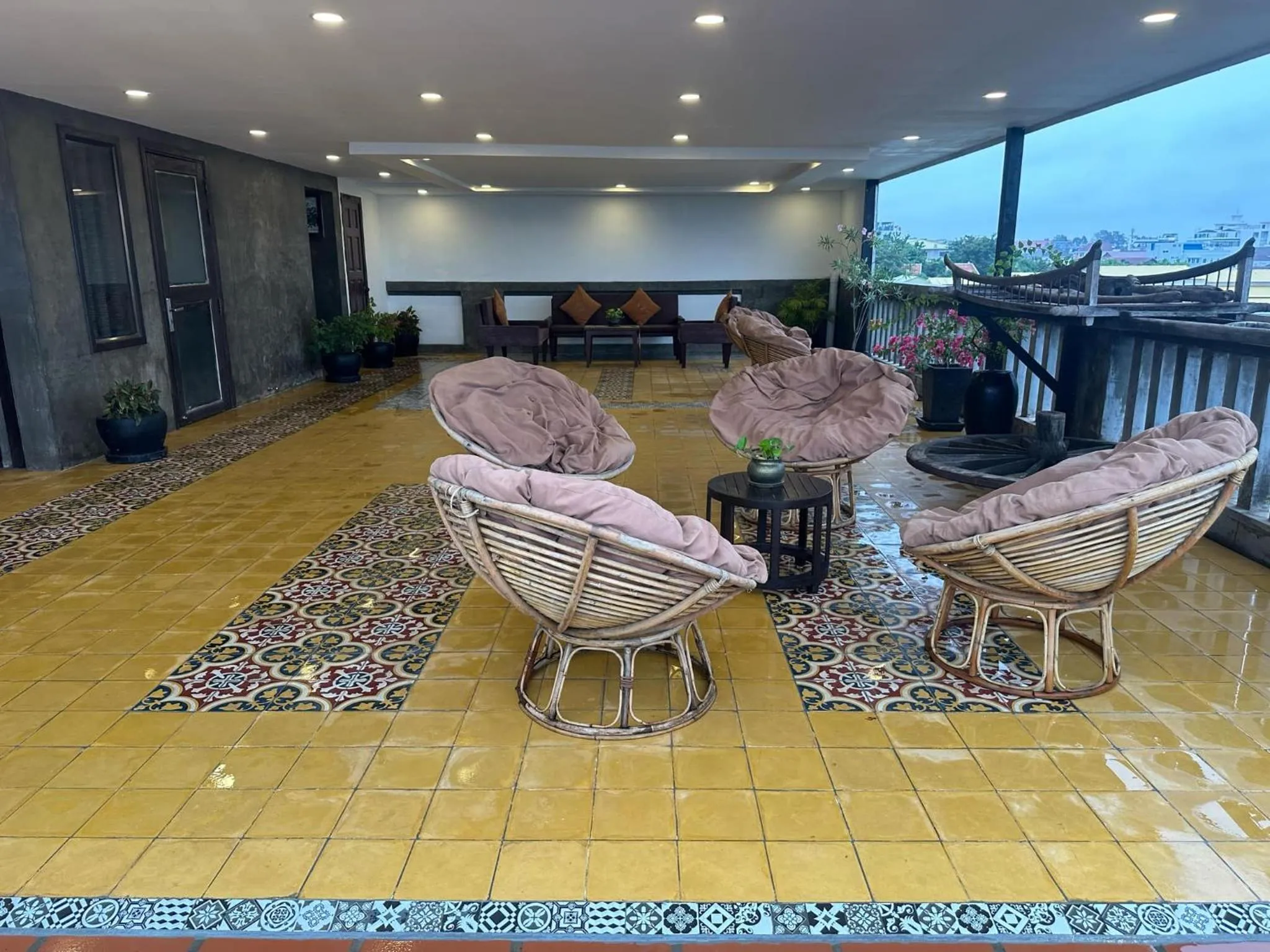 Restaurant/places to eat in Won Residence & Spa