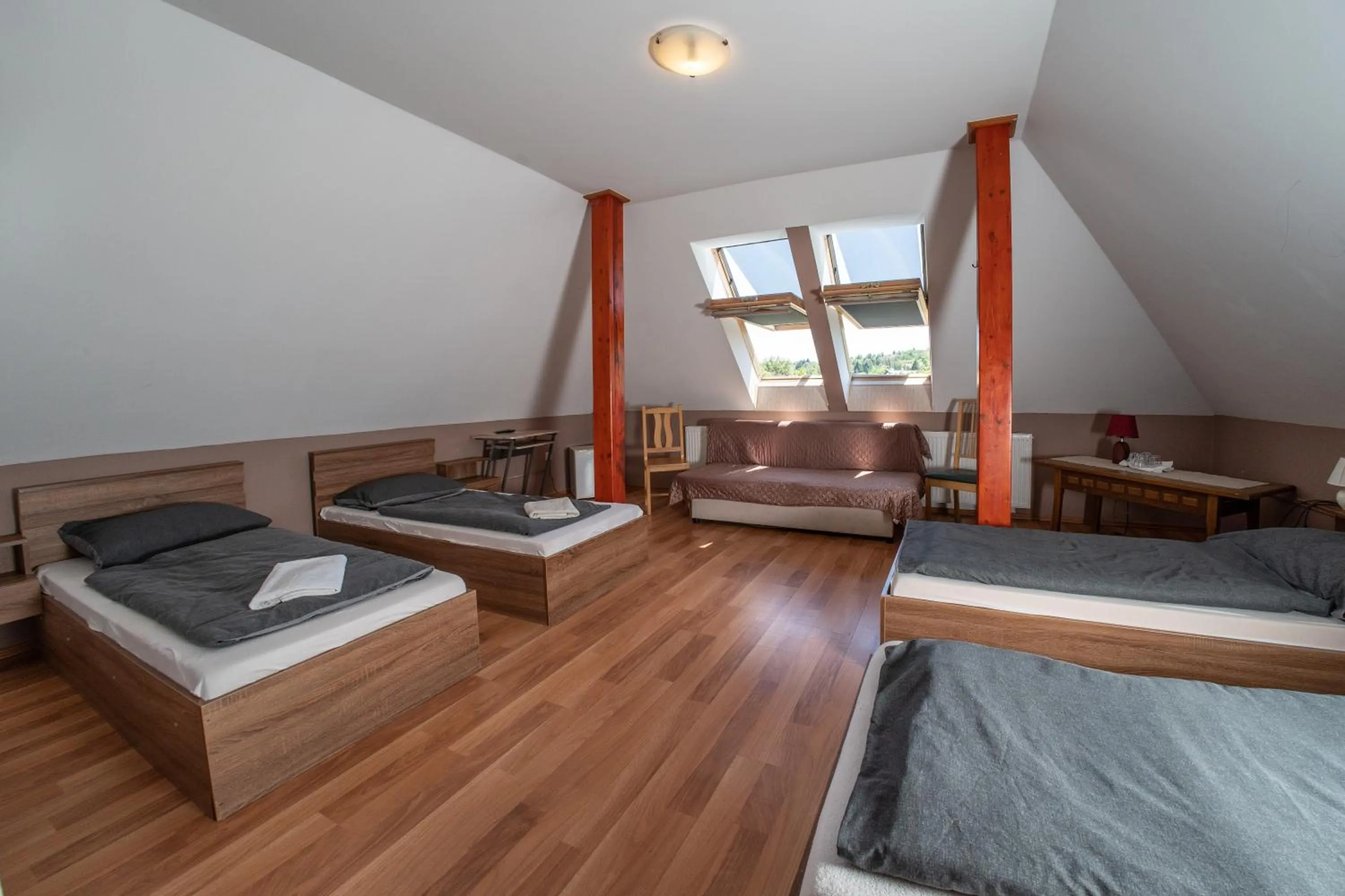 Photo of the whole room, Bed in Villamerica