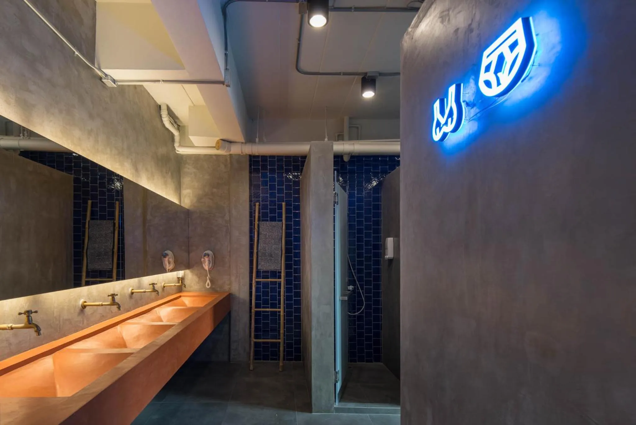 Bathroom in Natee Hostel