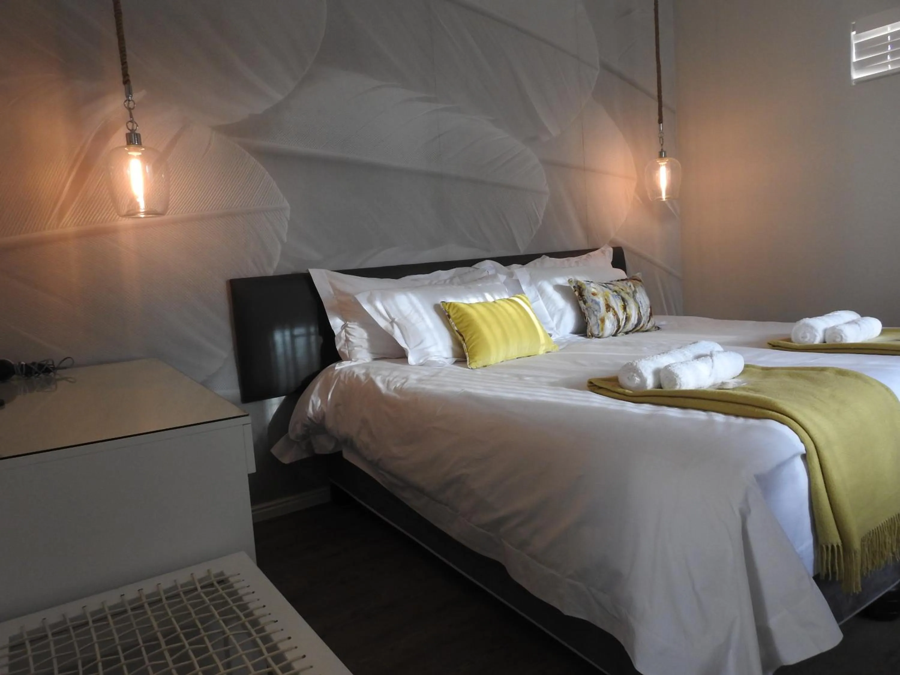 Bedroom, Bed in The Featherbed - Oudtshoorn