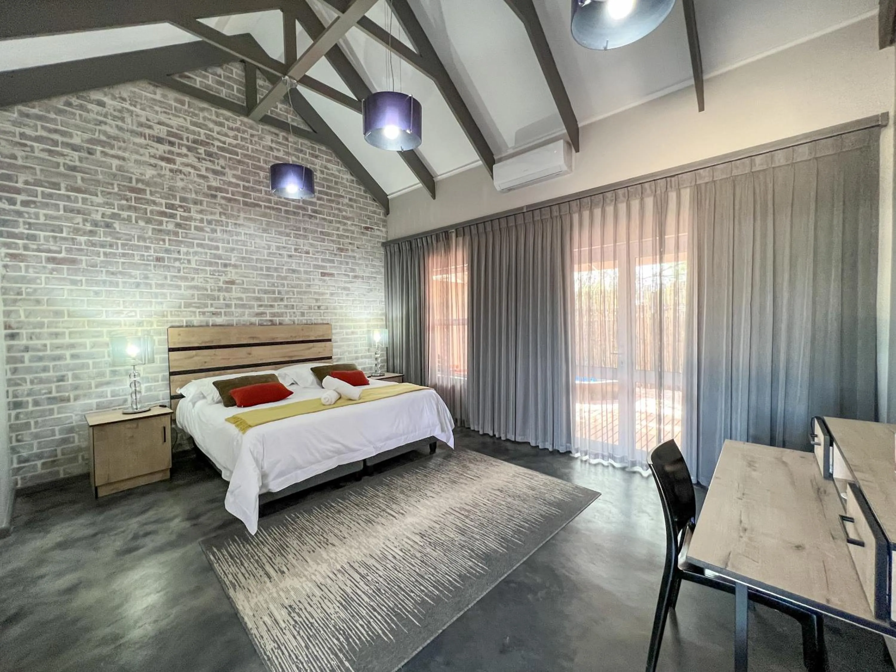 Bed in The Featherbed - Oudtshoorn