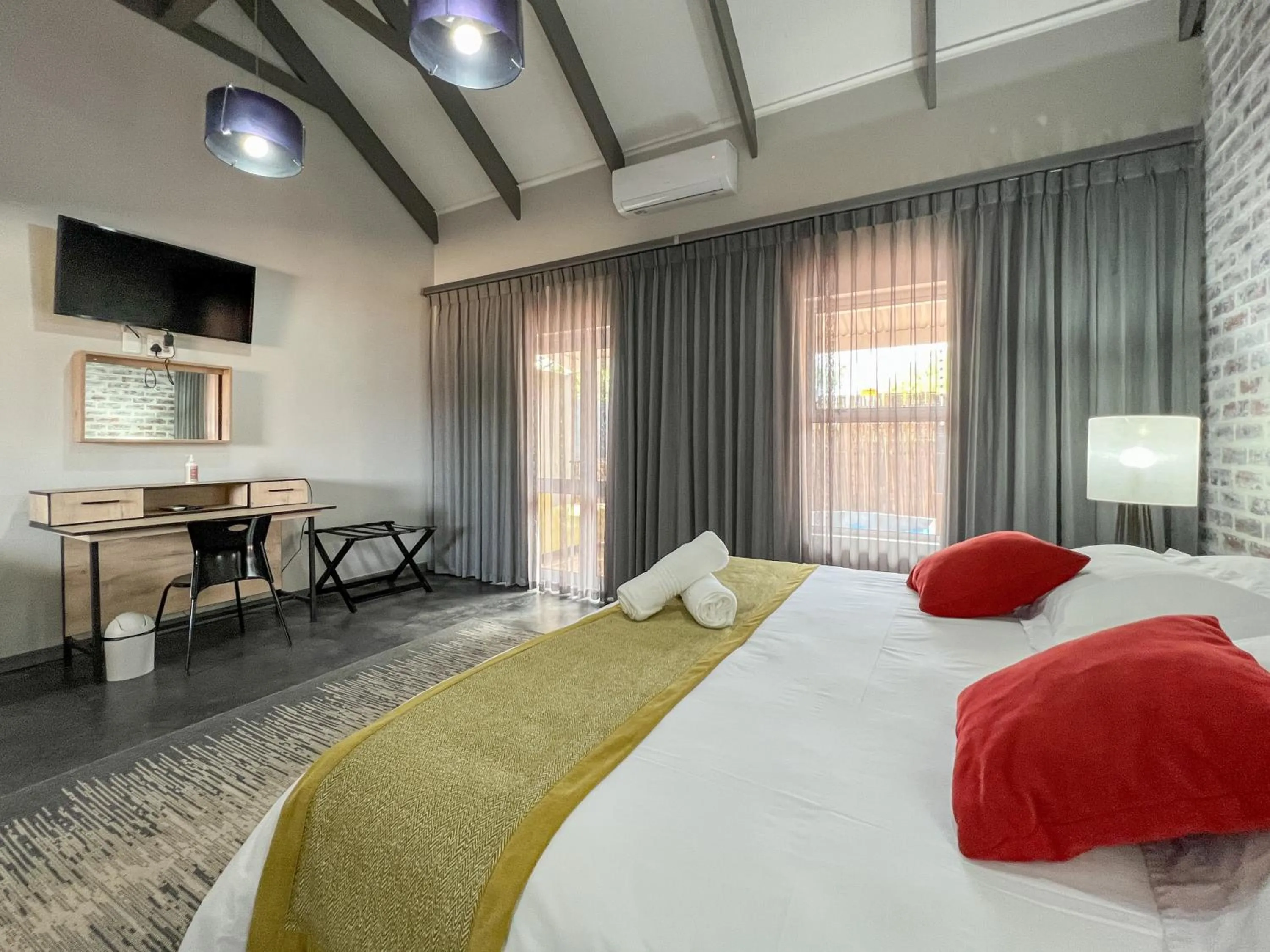 Bed in The Featherbed - Oudtshoorn