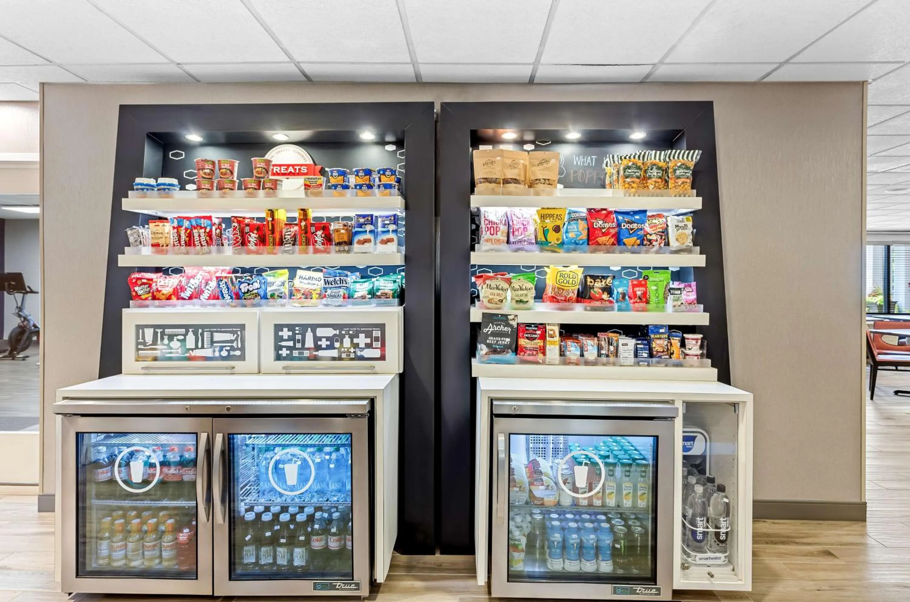 Restaurant/places to eat in Hampton Inn Chicago-Naperville