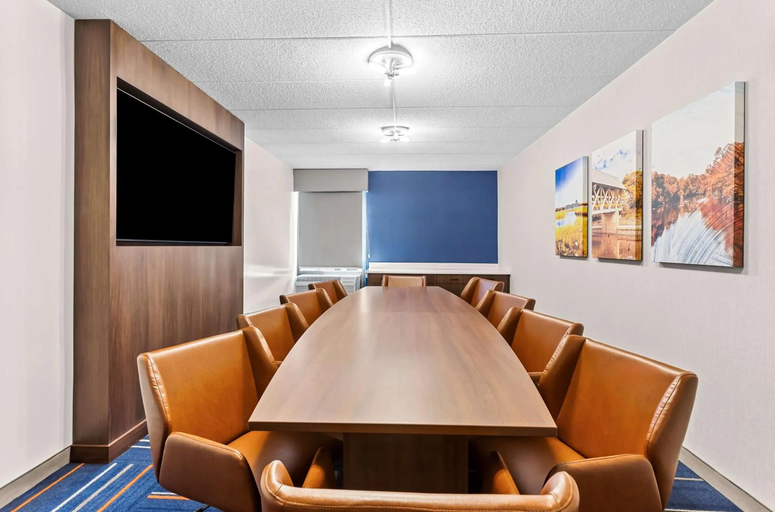 Meeting/conference room in Hampton Inn Chicago-Naperville