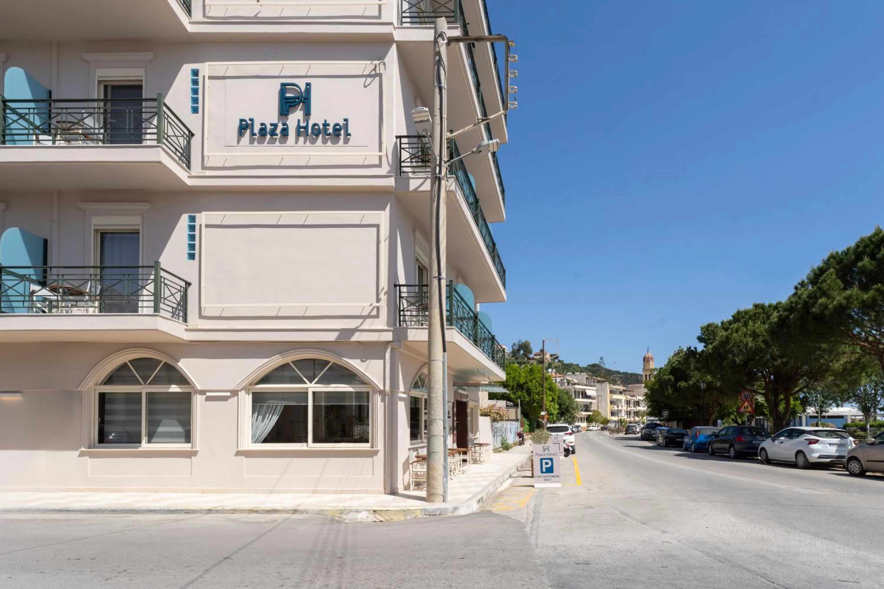 Property building in Plaza Hotel