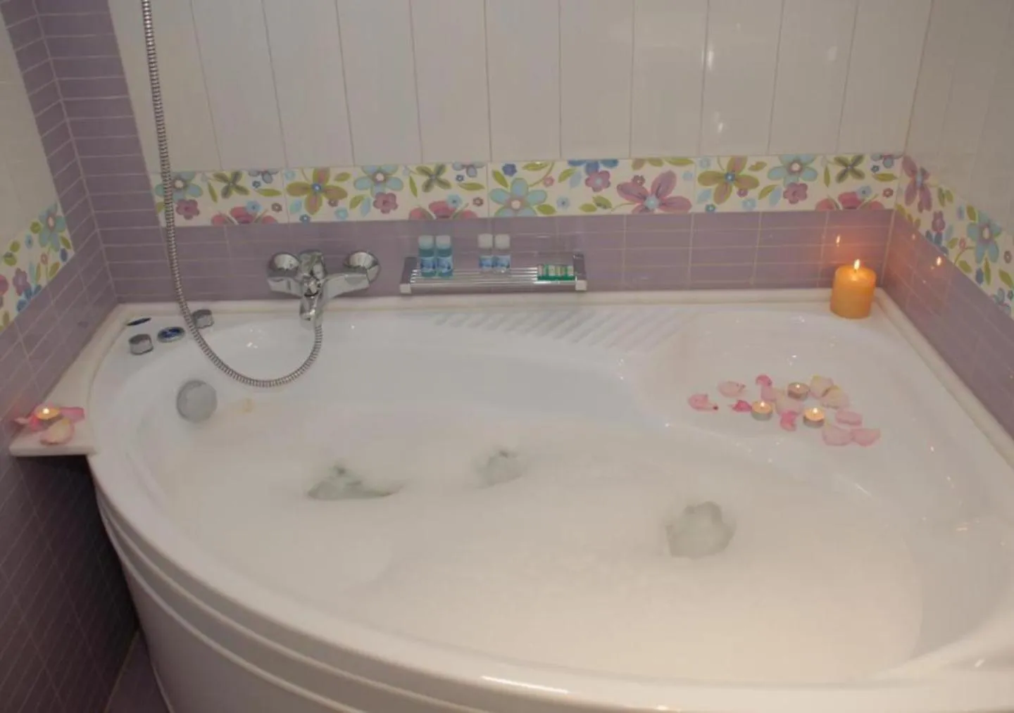 Hot Tub in Plaza Hotel