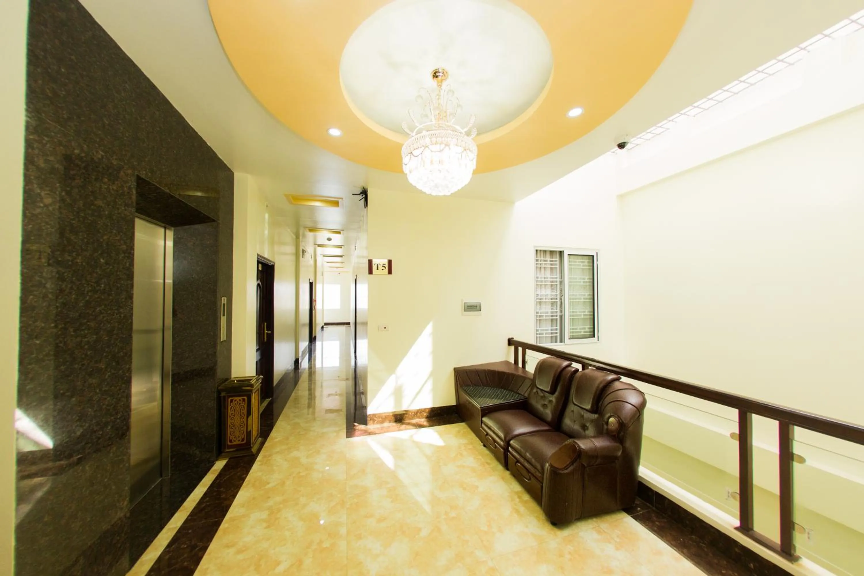 Seating area in Mai Anh Hotel