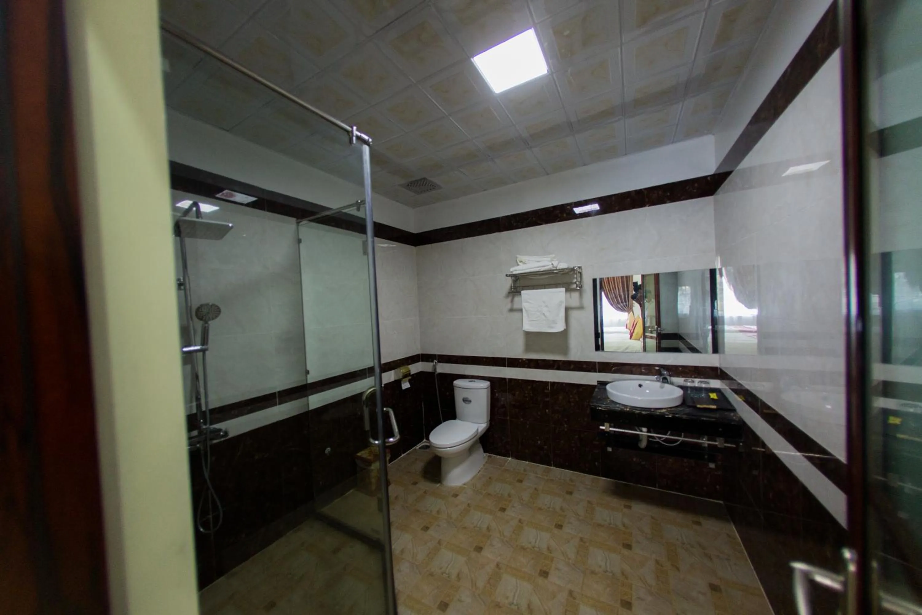 Bathroom in Mai Anh Hotel
