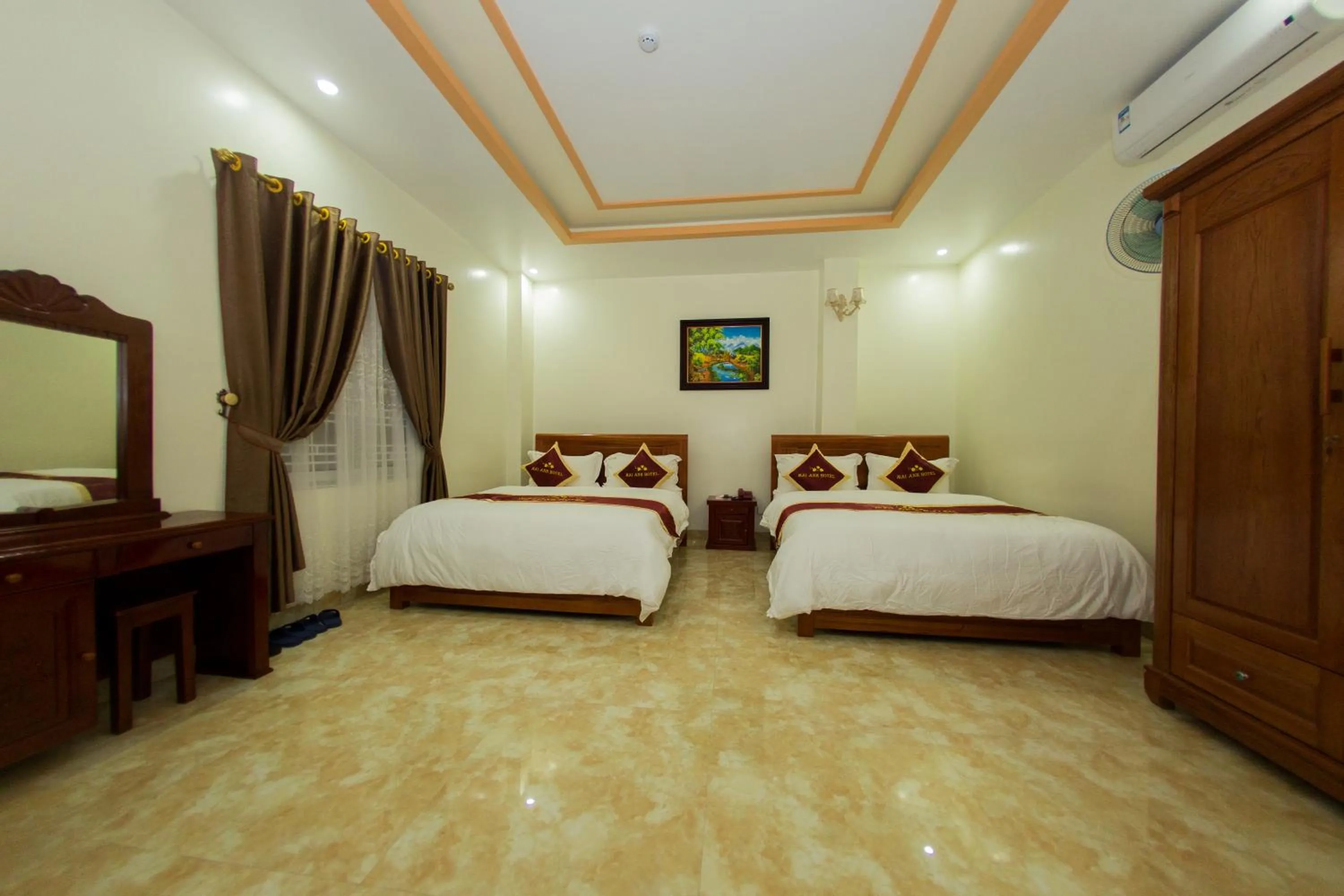 Photo of the whole room, Bed in Mai Anh Hotel