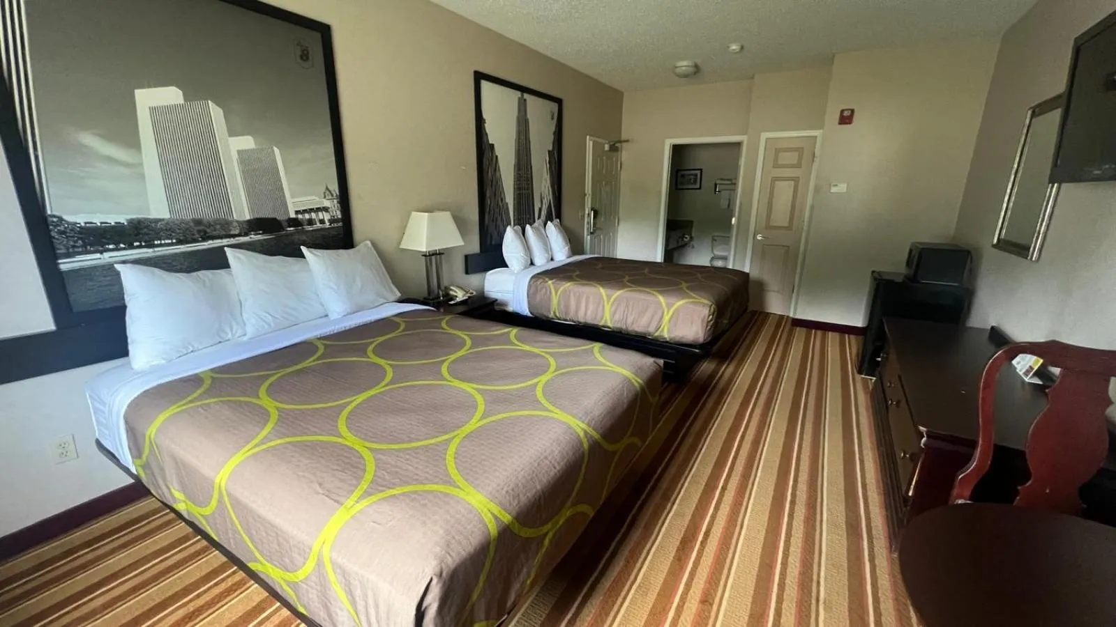 Bed in Super 8 by Wyndham Albany