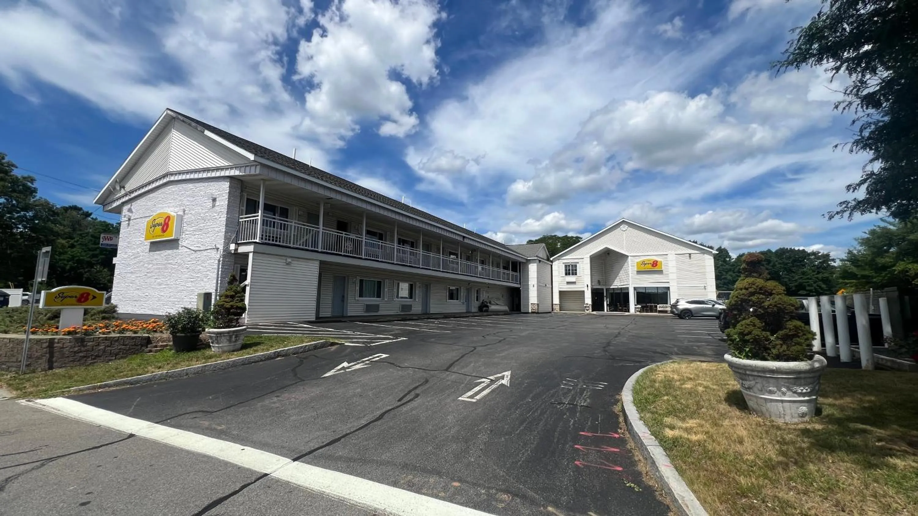 Property building in Super 8 by Wyndham Albany