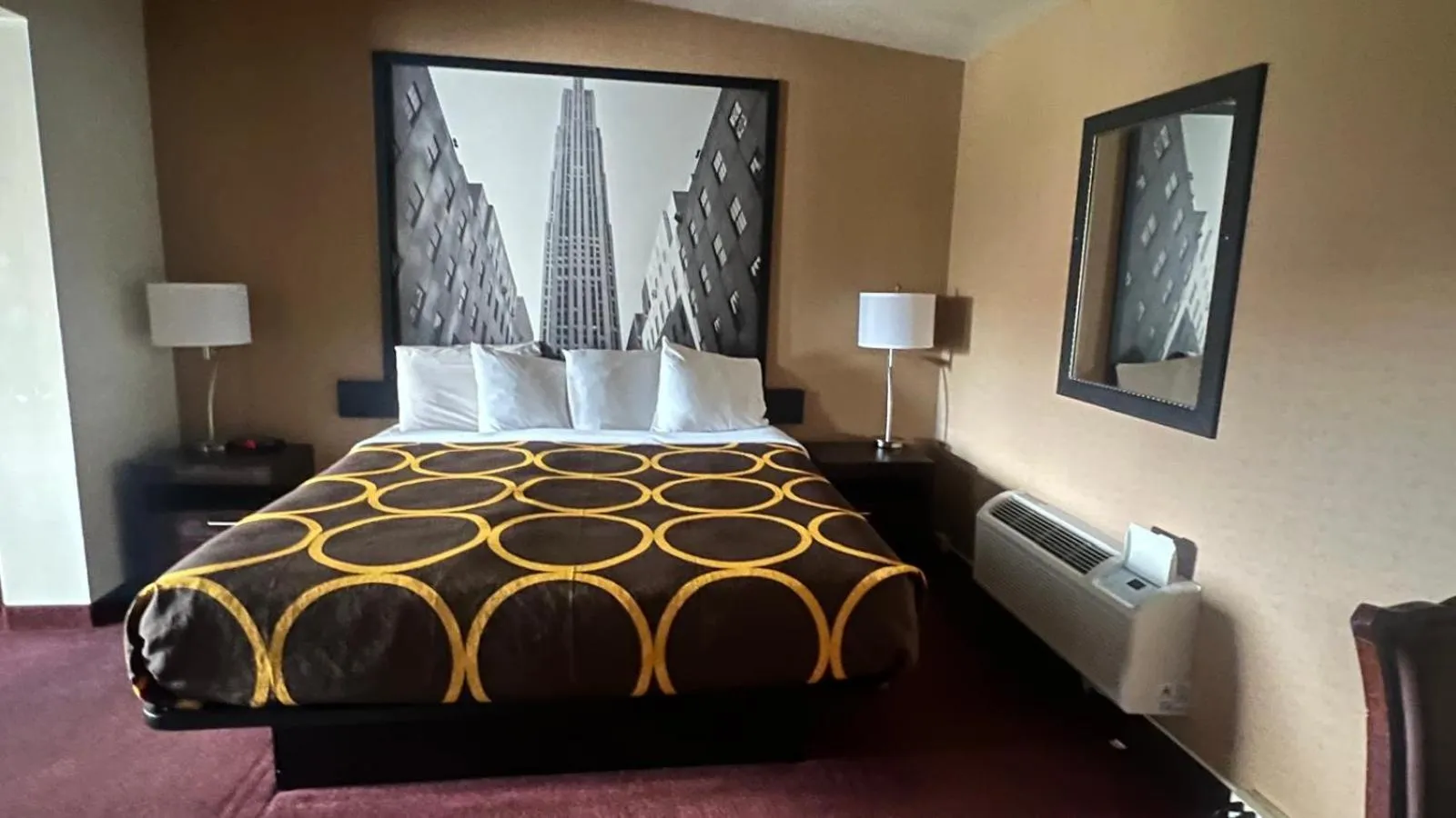 Bed in Super 8 by Wyndham Albany