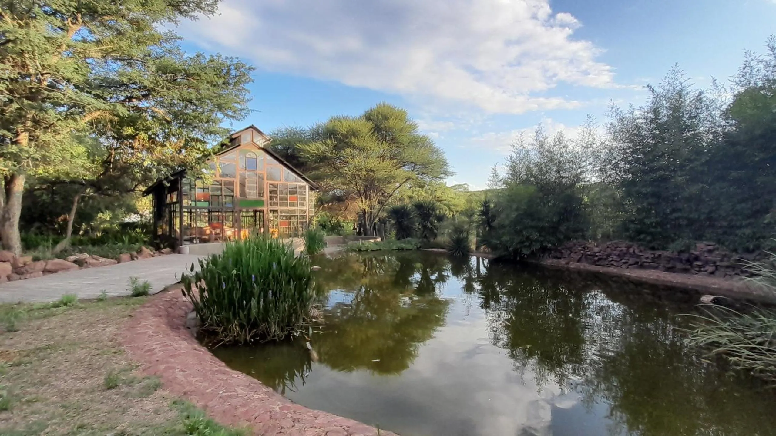 Property building in Shangri-La Country Hotel & Spa