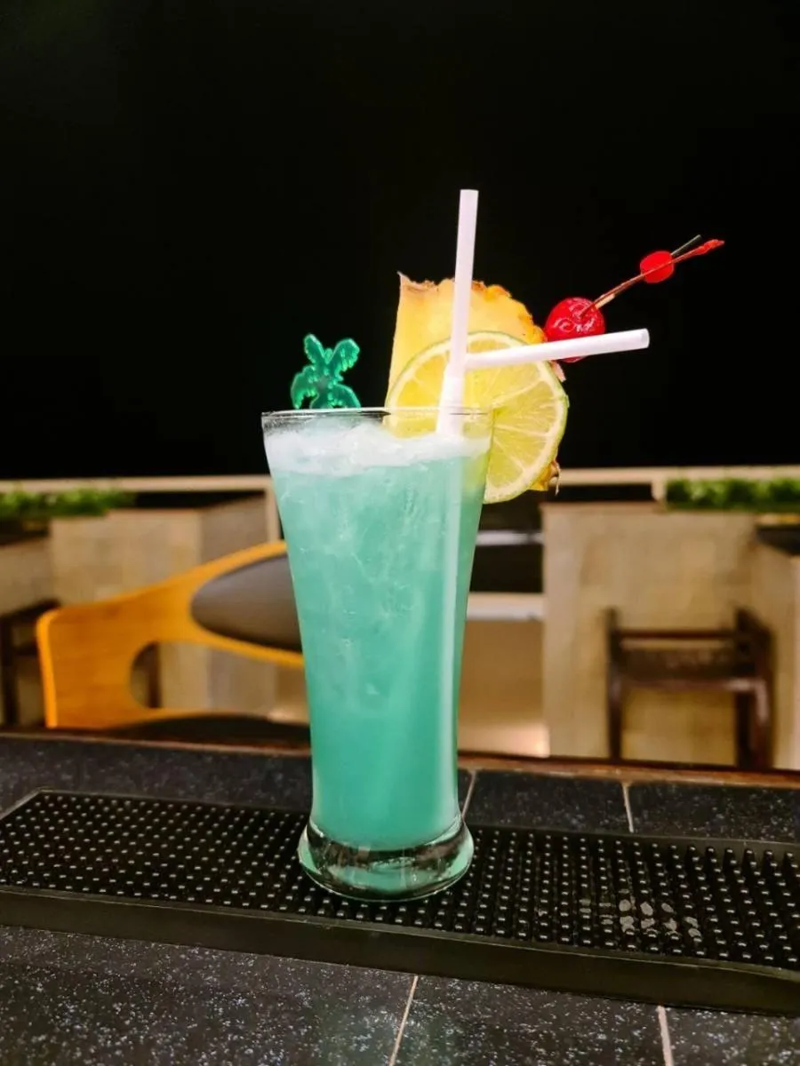 Restaurant/places to eat in Blu Hotel