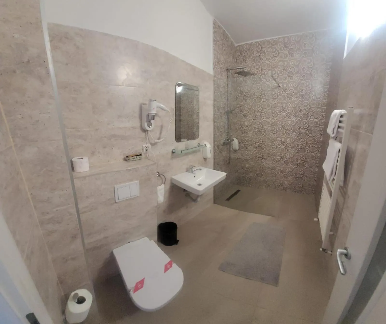 Bathroom in Hotel Delaf