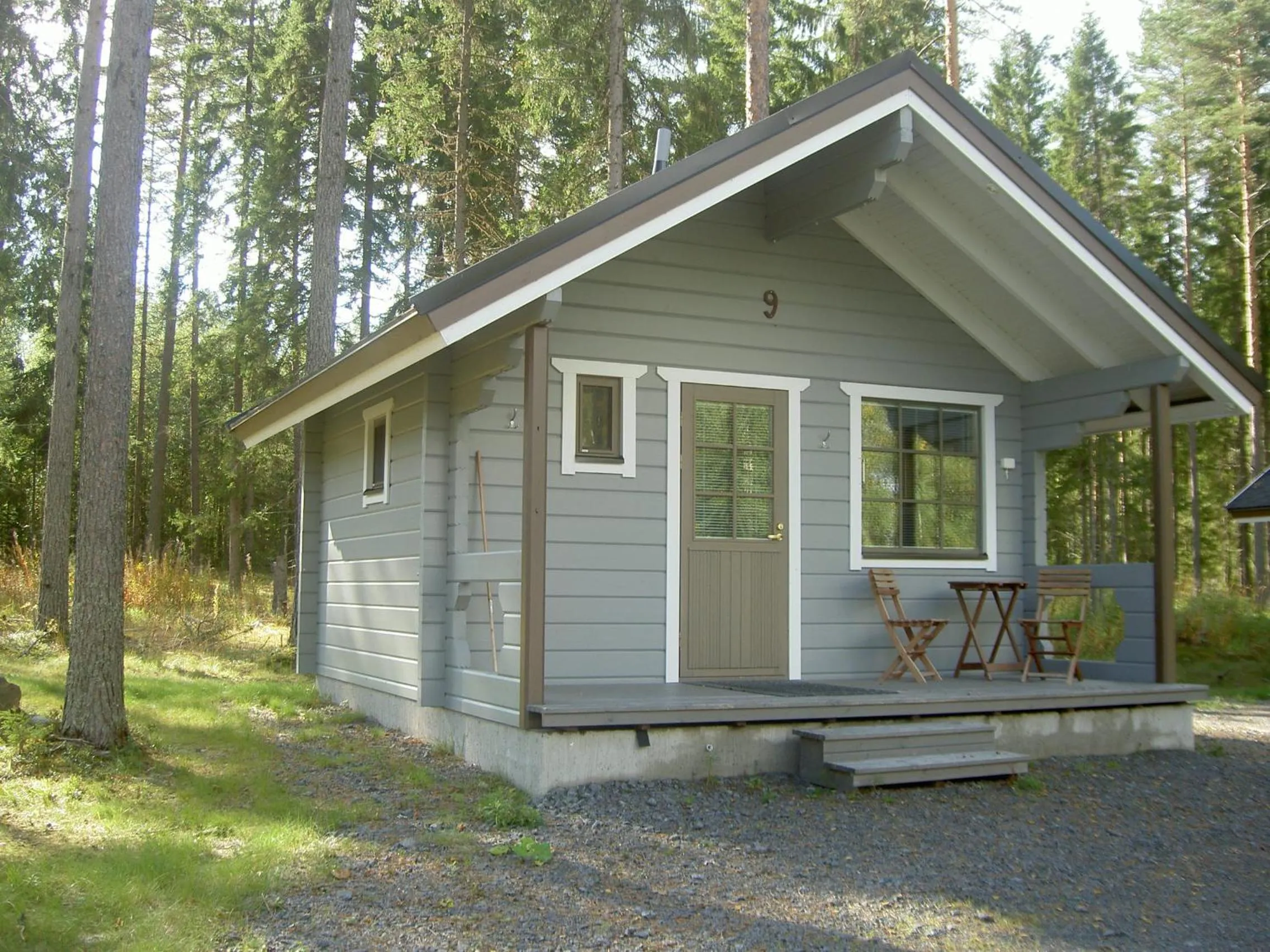 Facade/entrance in Kuus-Hukkala
