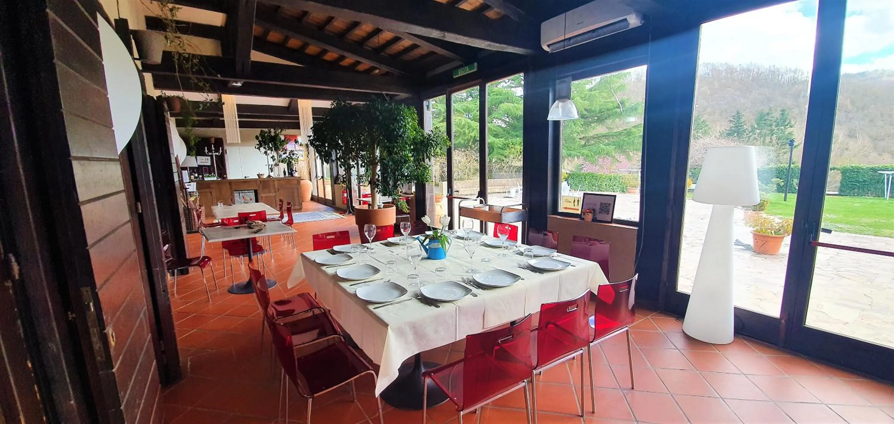 Restaurant/places to eat in Sotto Il Cielo Hotel