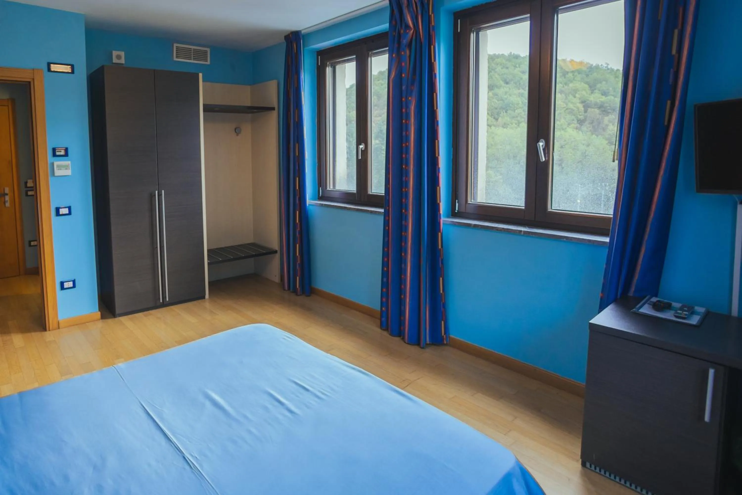 Photo of the whole room, Bed in Sotto Il Cielo Hotel