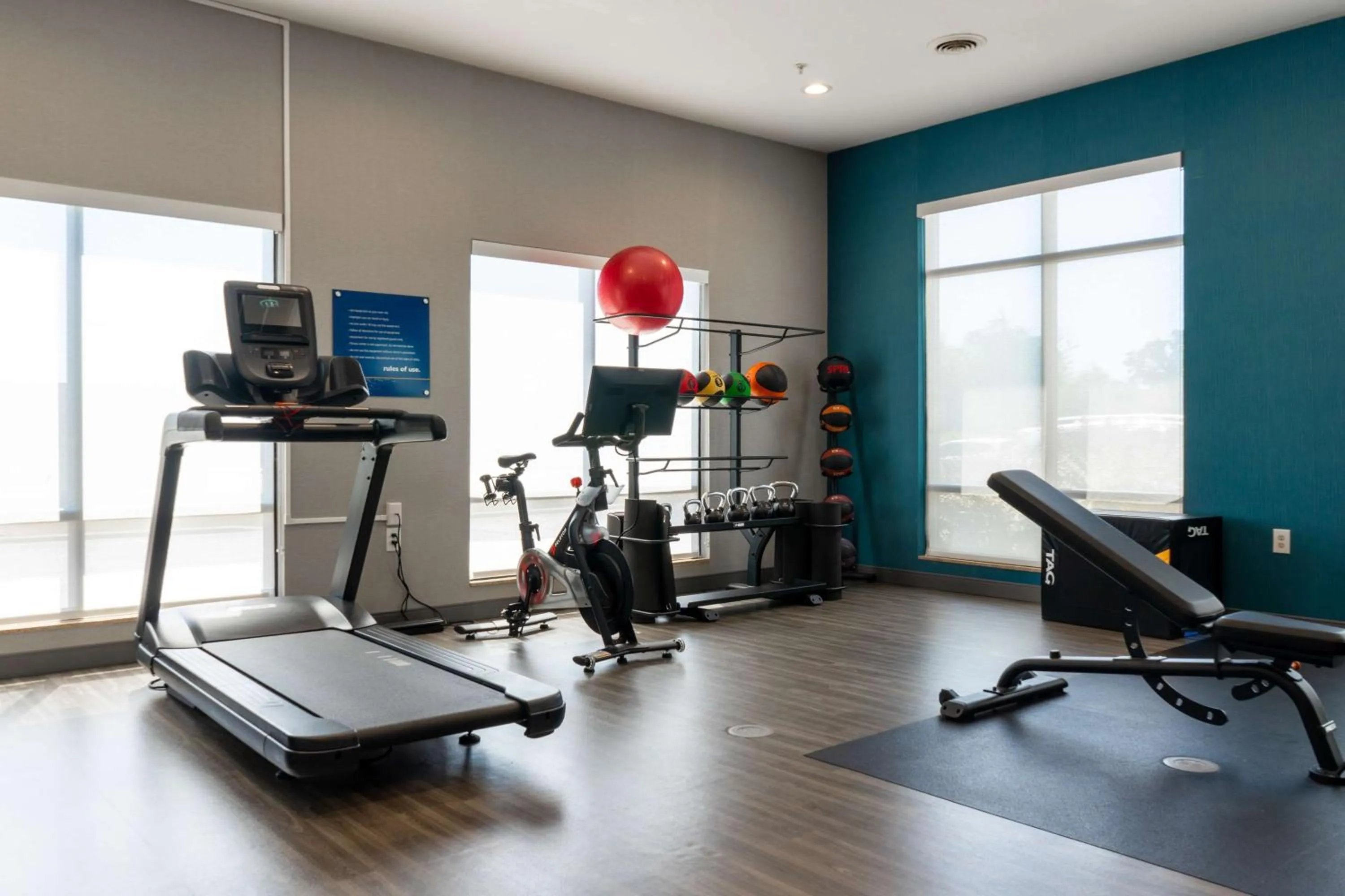 Fitness centre/facilities in Hampton Inn Elkhorn Lake Geneva Area