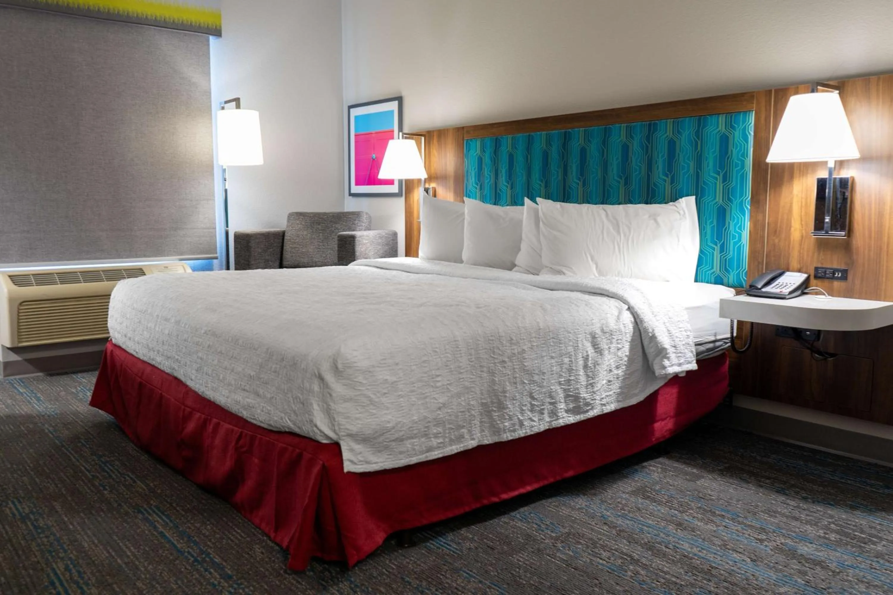 Bed in Hampton Inn Elkhorn Lake Geneva Area