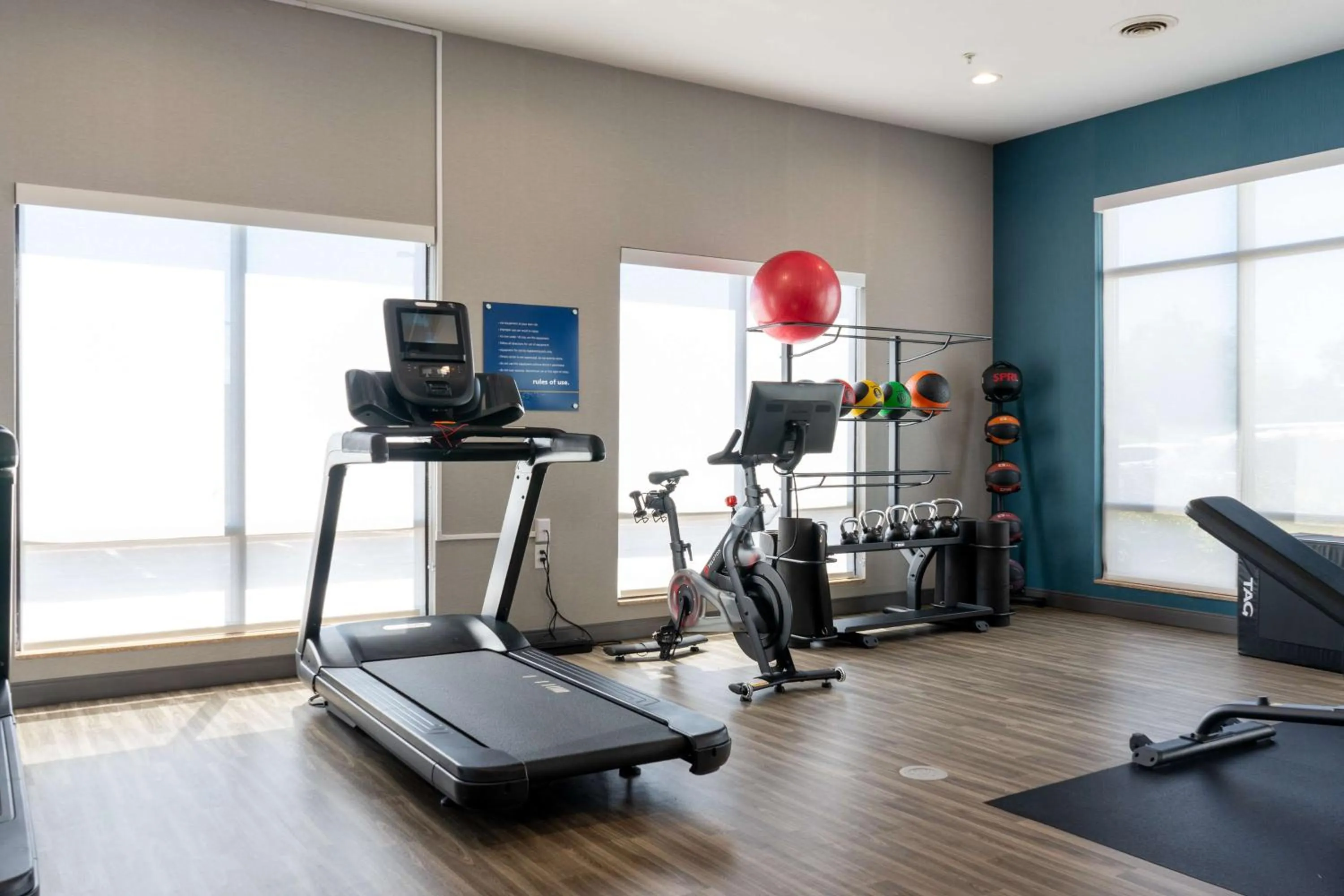 Fitness centre/facilities in Hampton Inn Elkhorn Lake Geneva Area