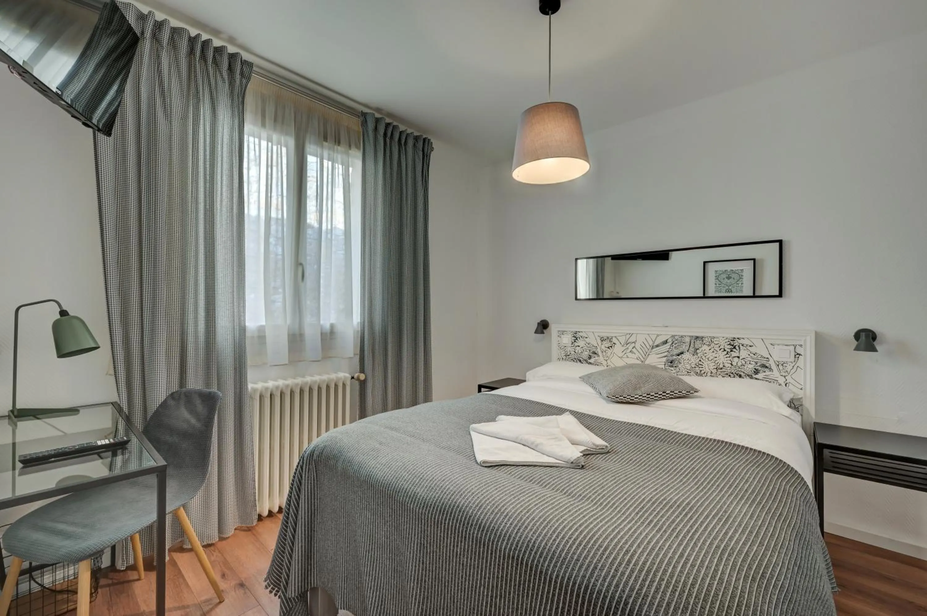 Bedroom, Bed in Hôtel Paul