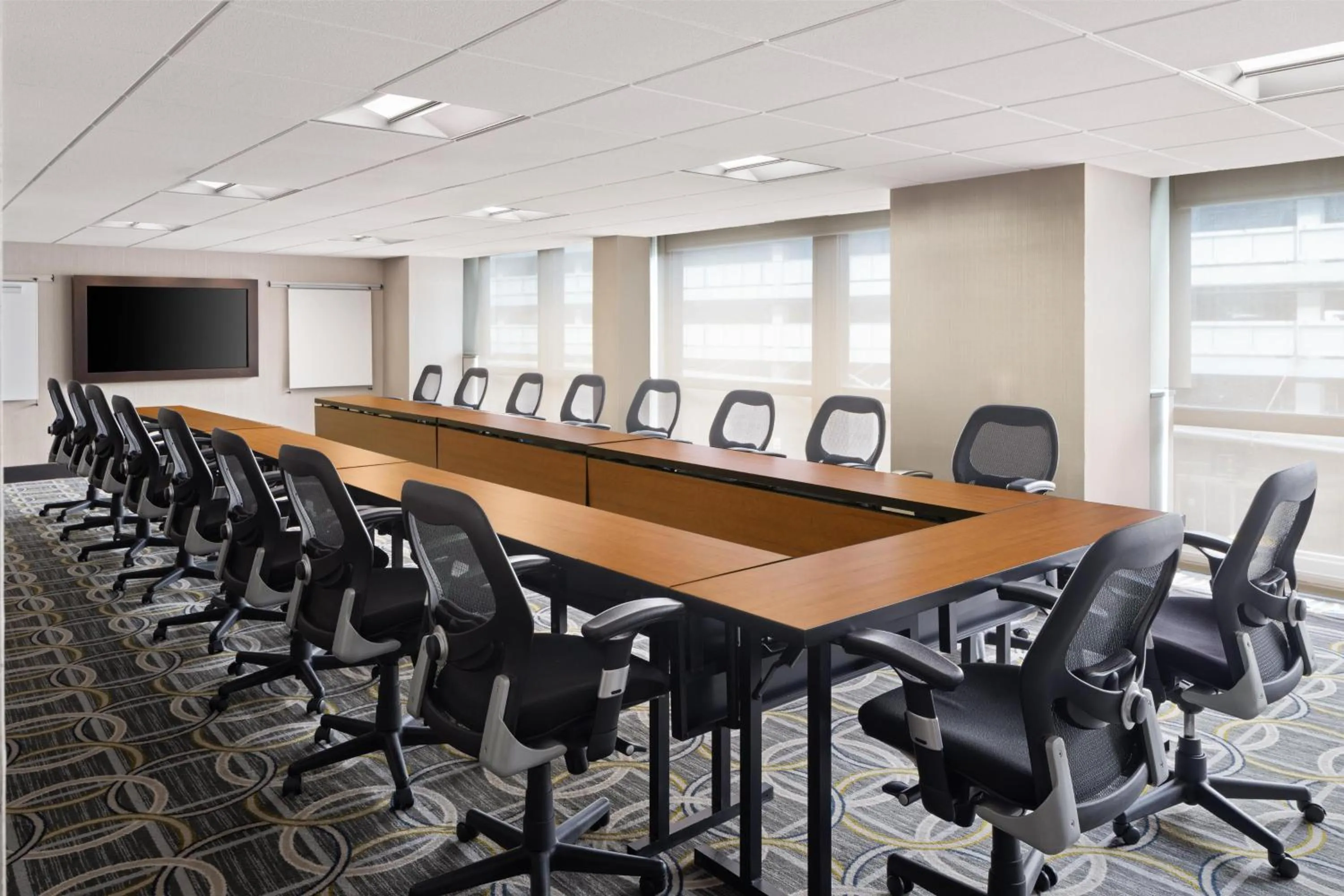 Meeting/conference room in Hilton Chicago O'Hare Airport