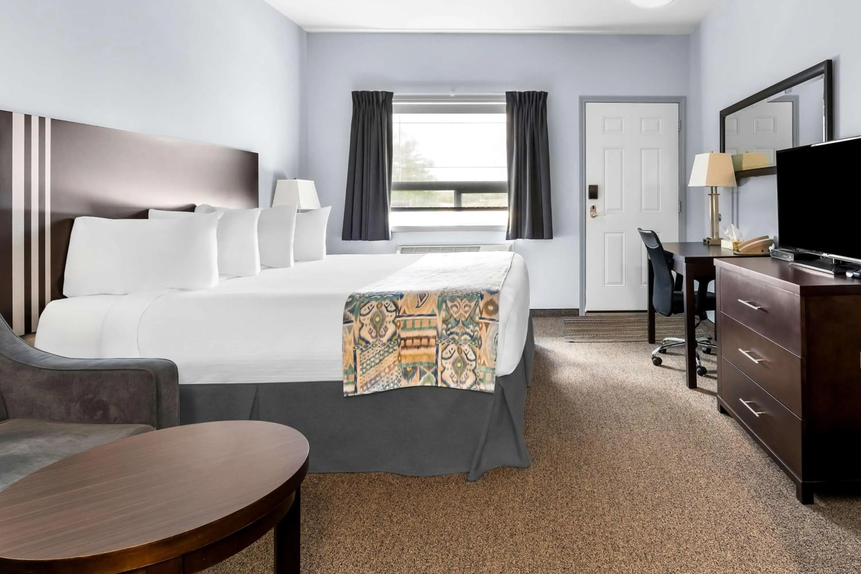 Bedroom, Bed in SureStay Studio by Best Western Hardisty