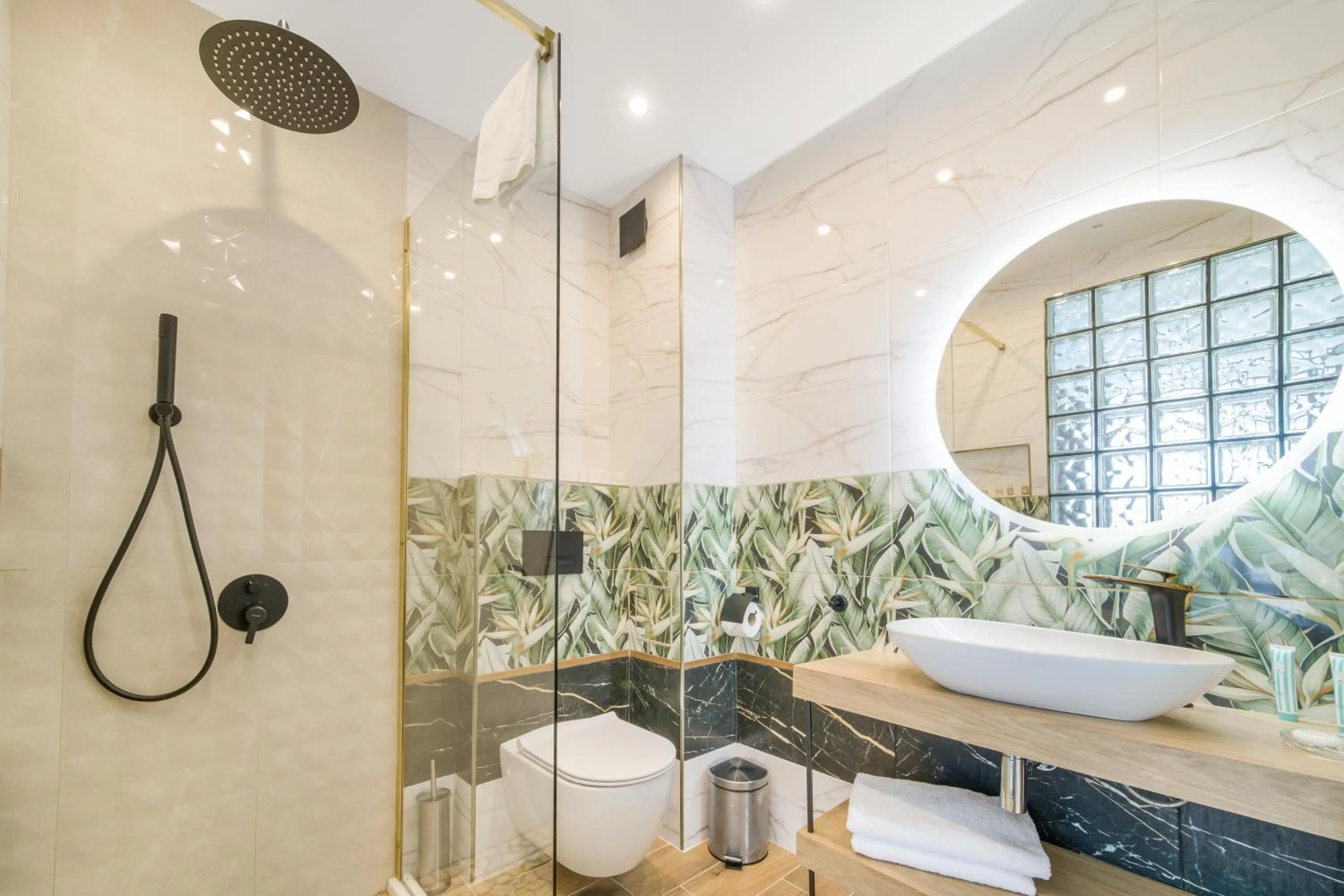 Shower in Relax Sozopol