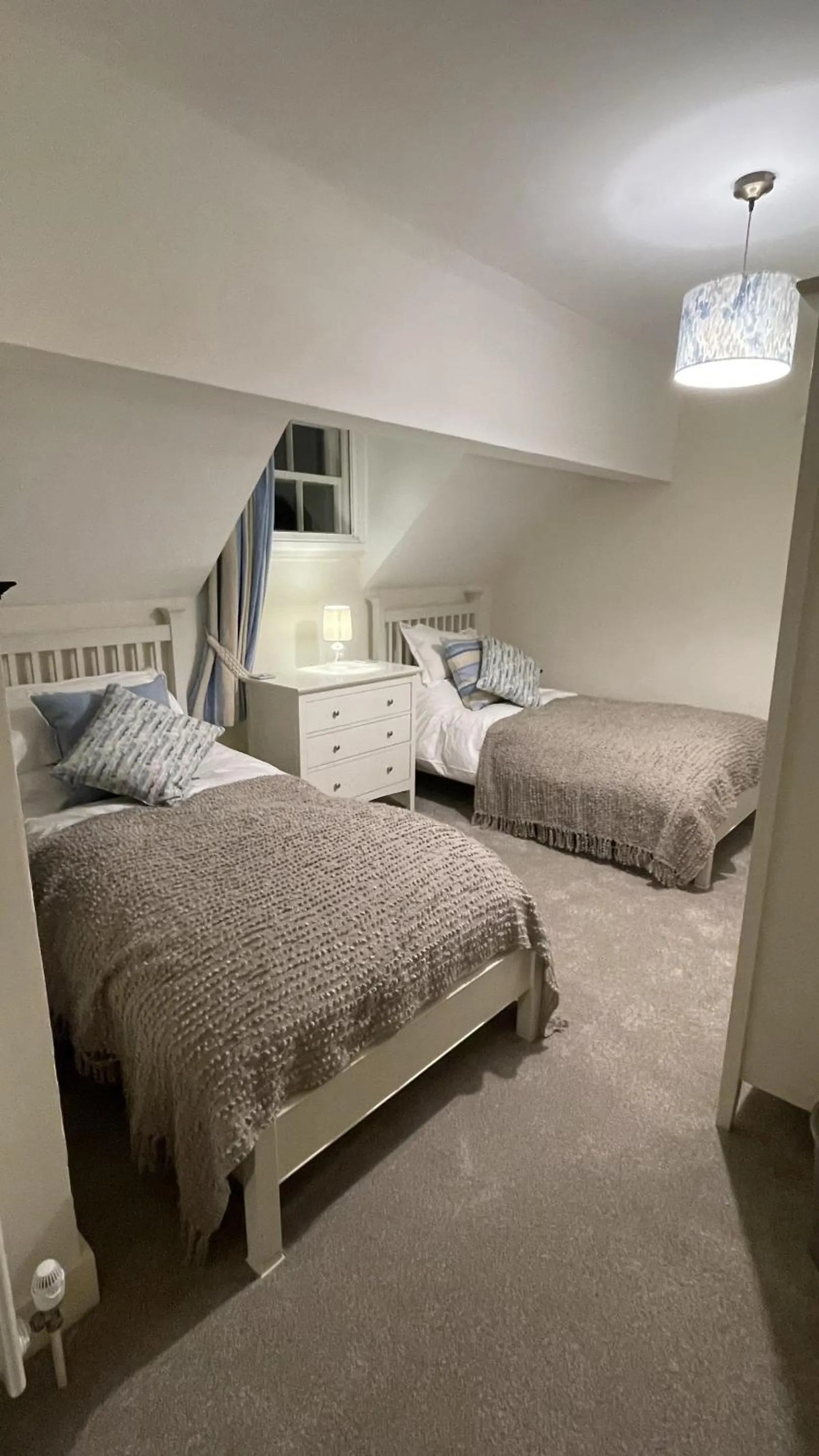 Bedroom, Bed in Tan Y Cytiau