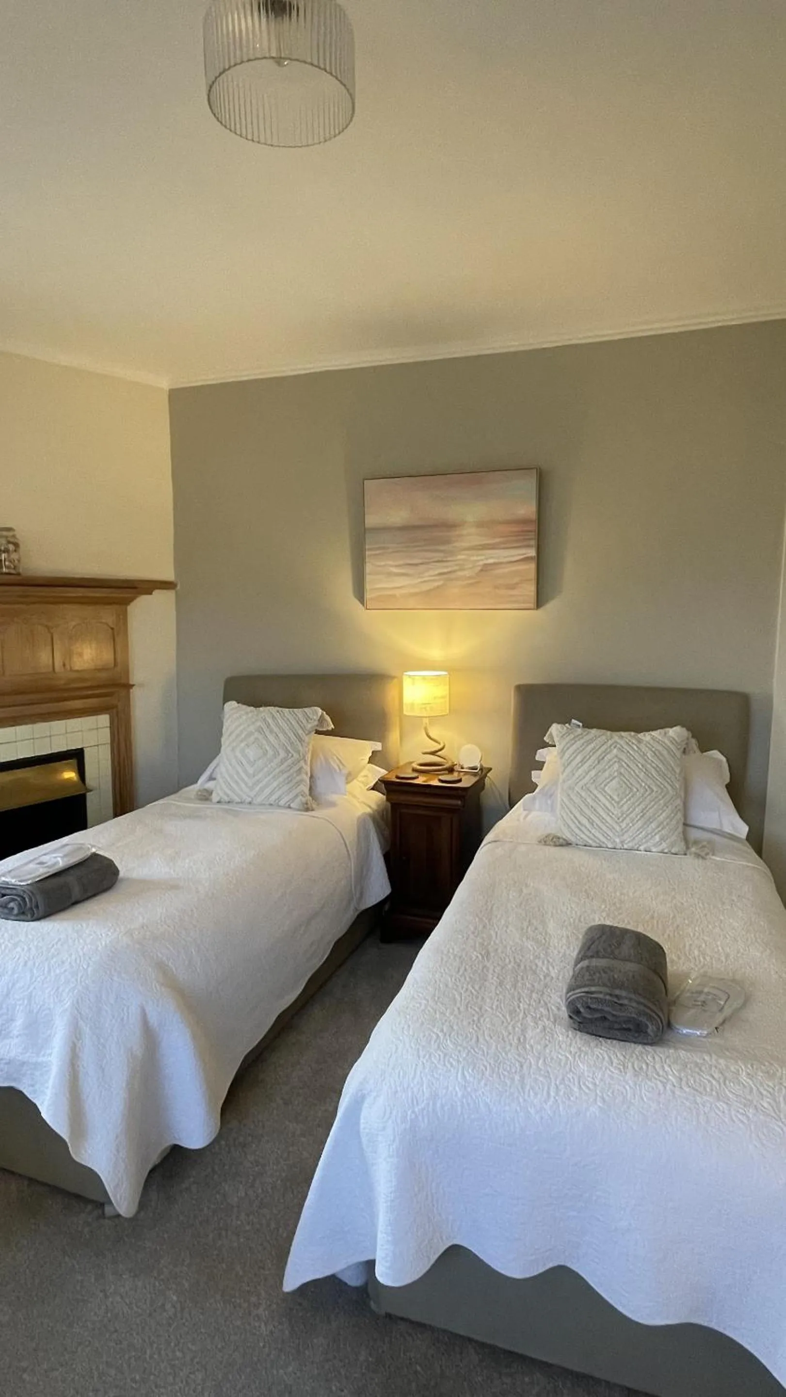 Bedroom, Bed in Tan Y Cytiau