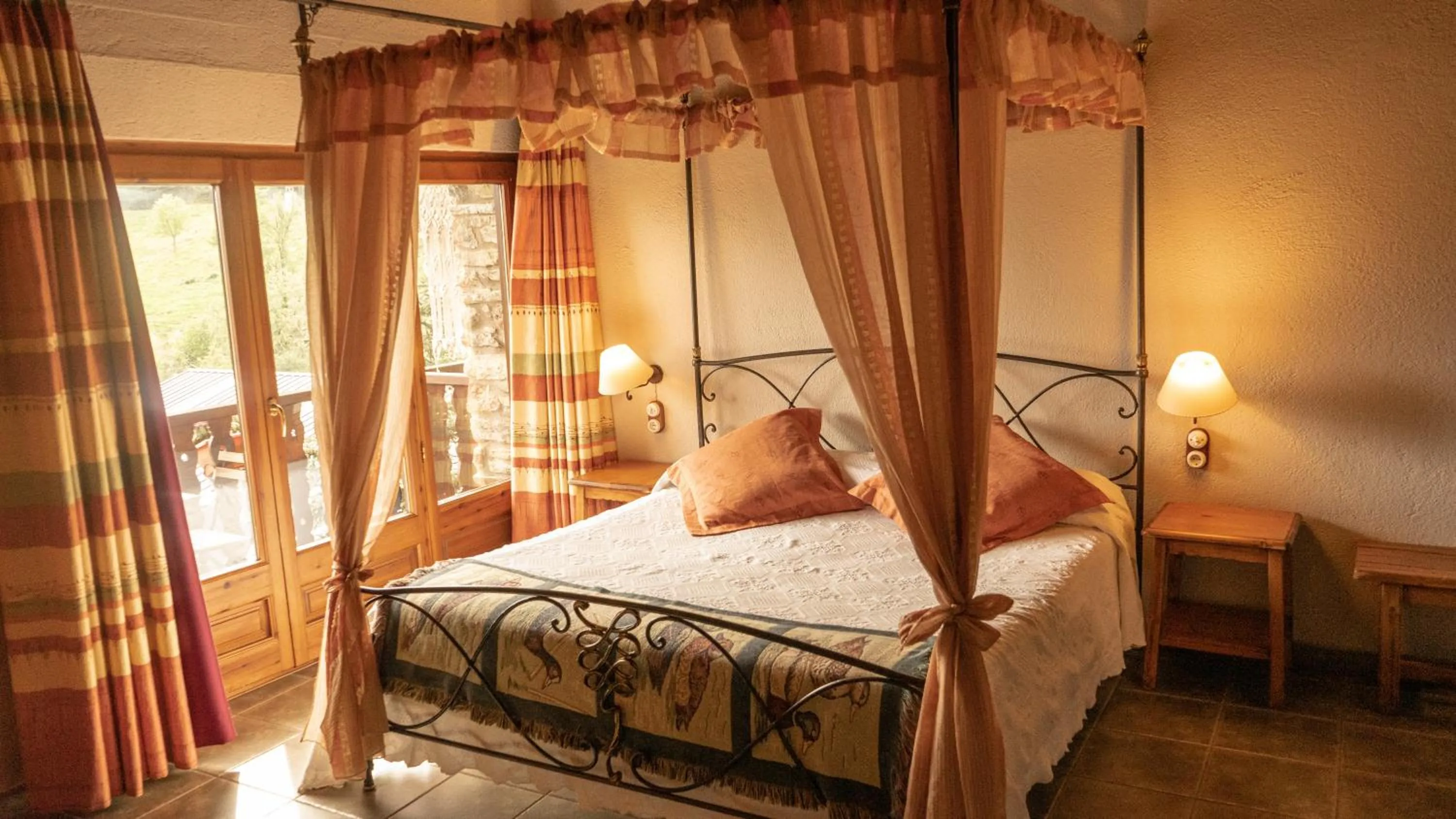 Balcony/Terrace, Bed in Mas D'en Roqueta