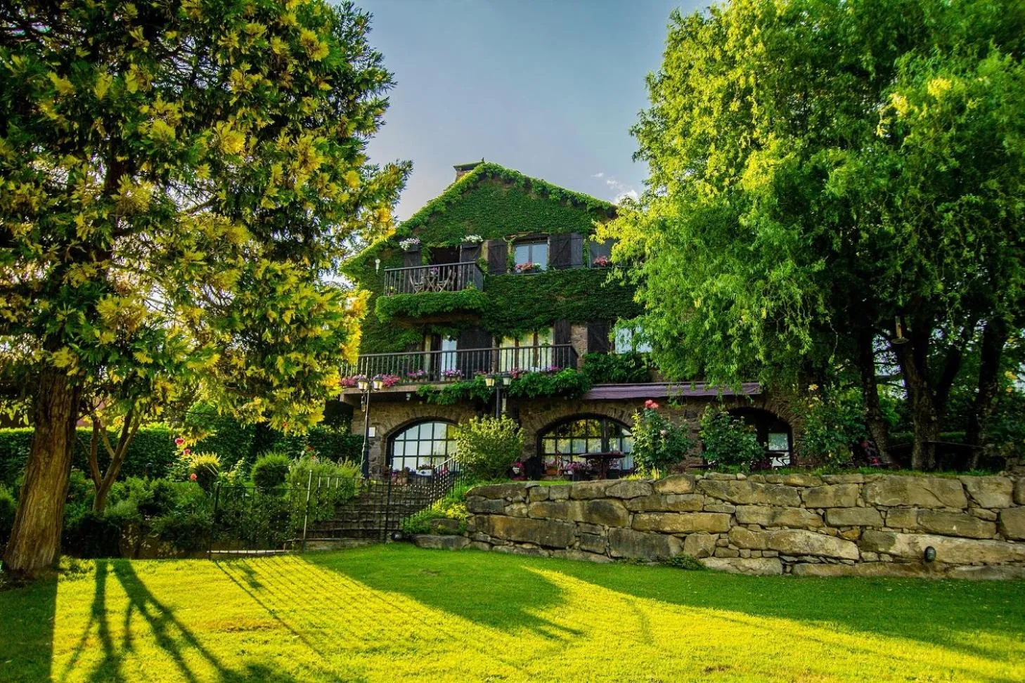 Property building in Mas D'en Roqueta