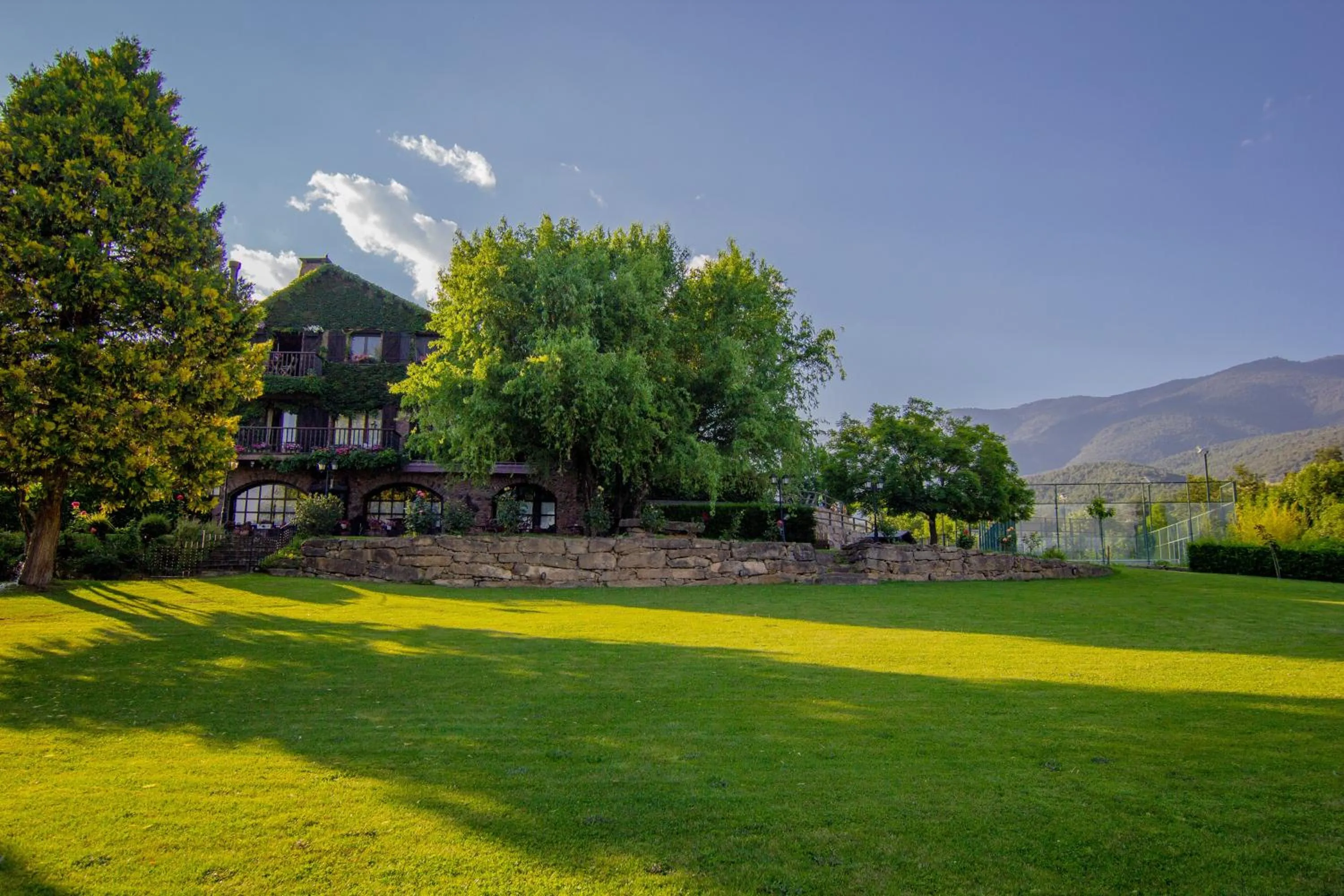 Property building in Mas D'en Roqueta