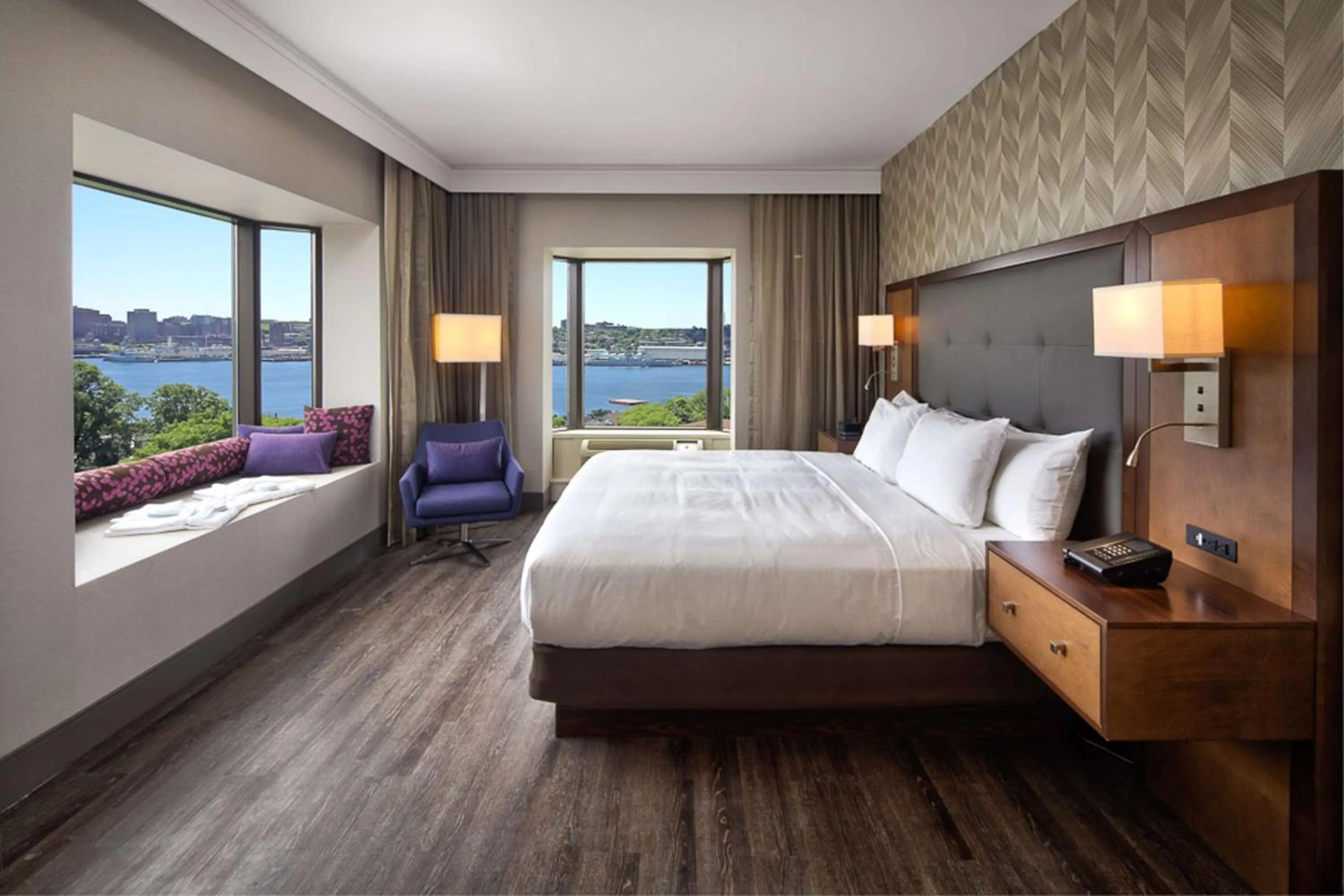 Bed in DoubleTree By Hilton Halifax Dartmouth