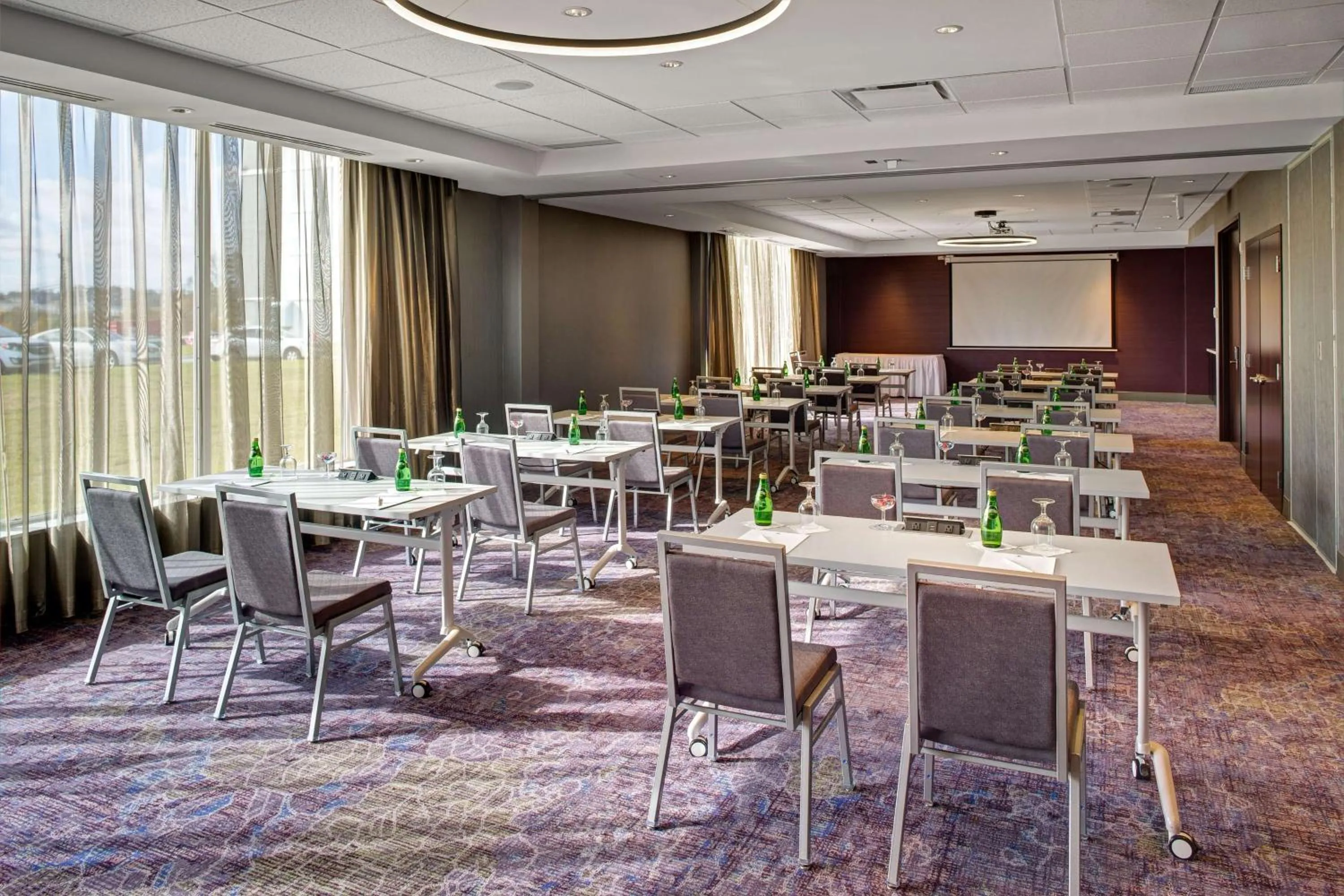 Meeting/conference room in DoubleTree By Hilton Halifax Dartmouth