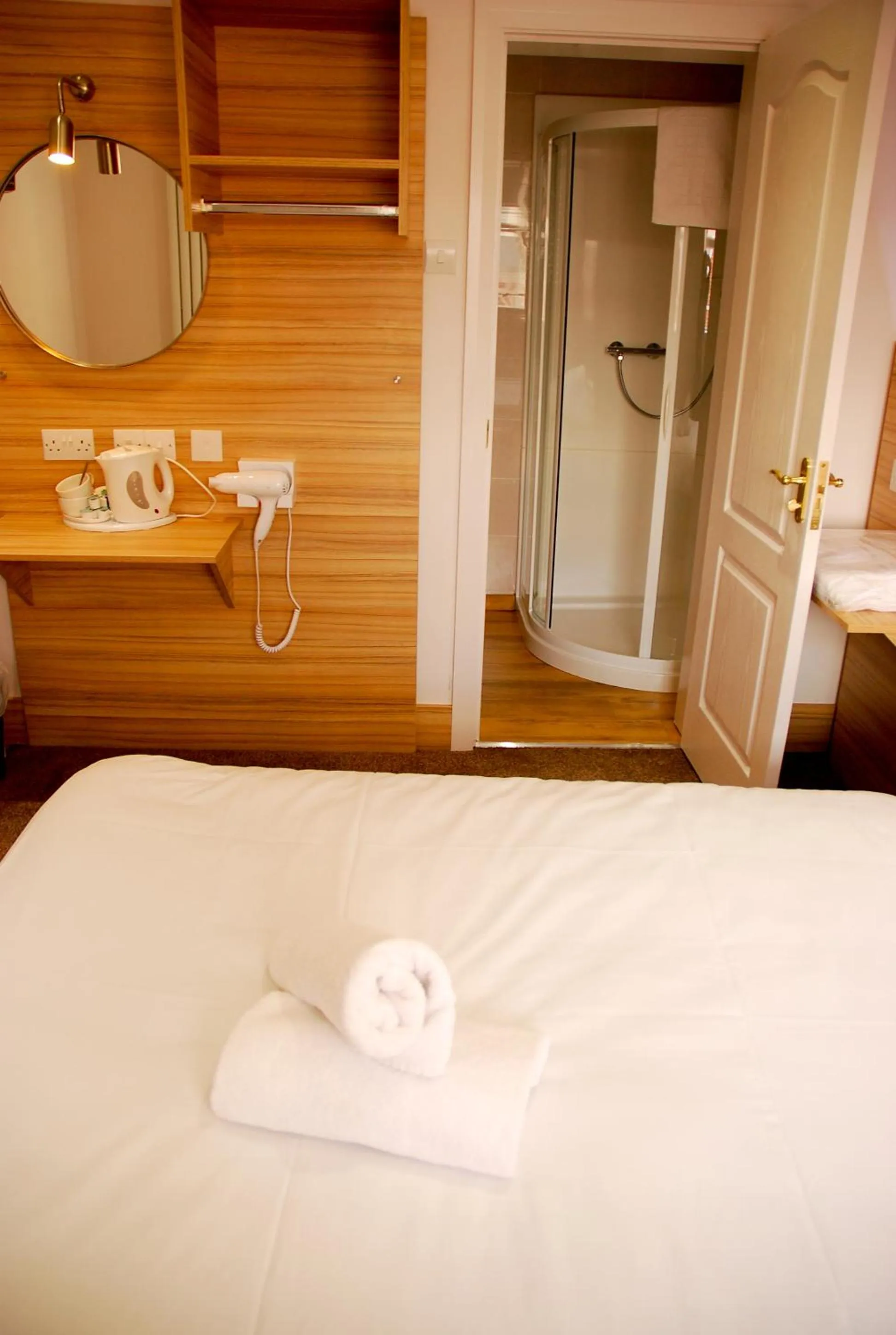 Bed in Botanic Rest Queens Quarter