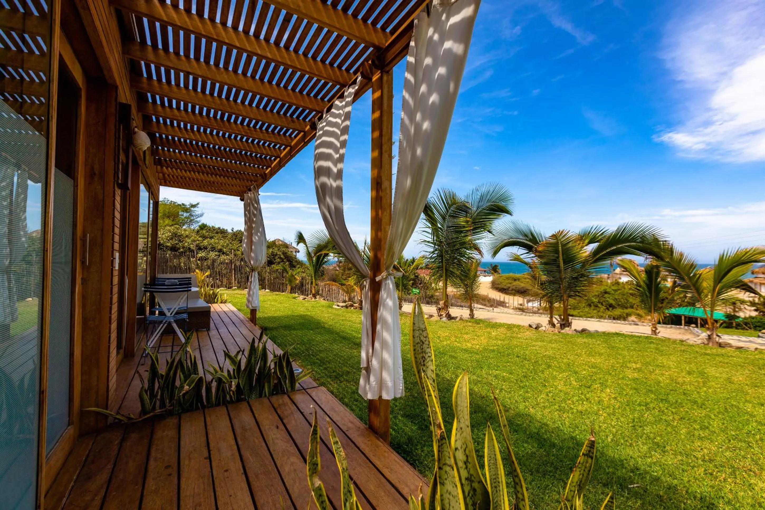 Balcony/Terrace in Casa Safran Vichayito