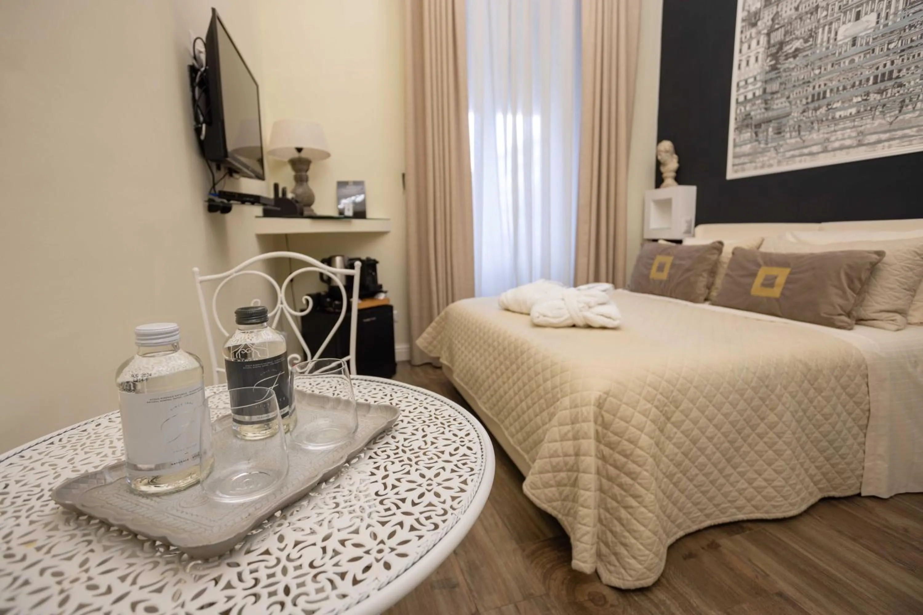 Bed in Domus Deorum Deluxe