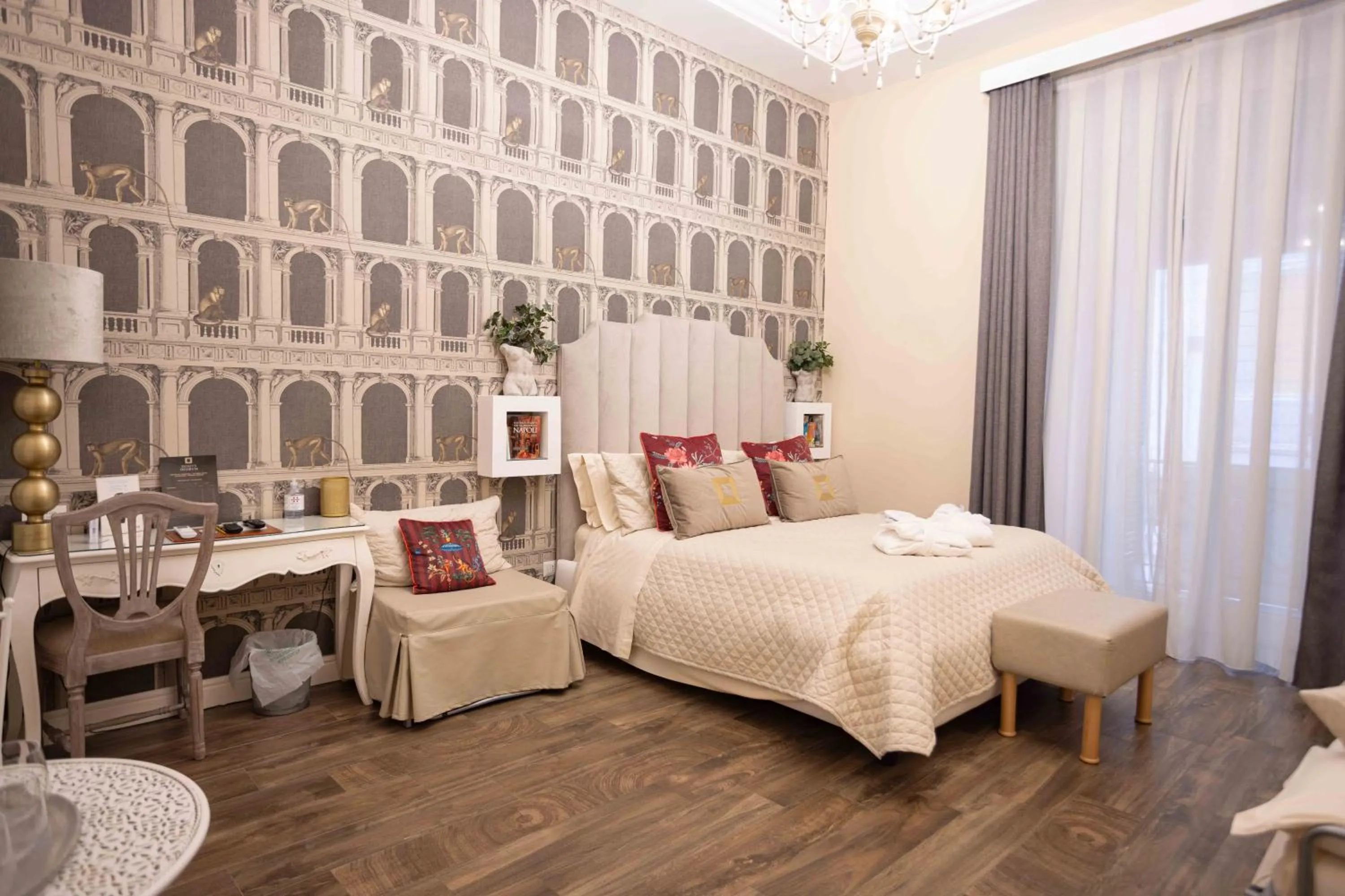 Bed in Domus Deorum Deluxe