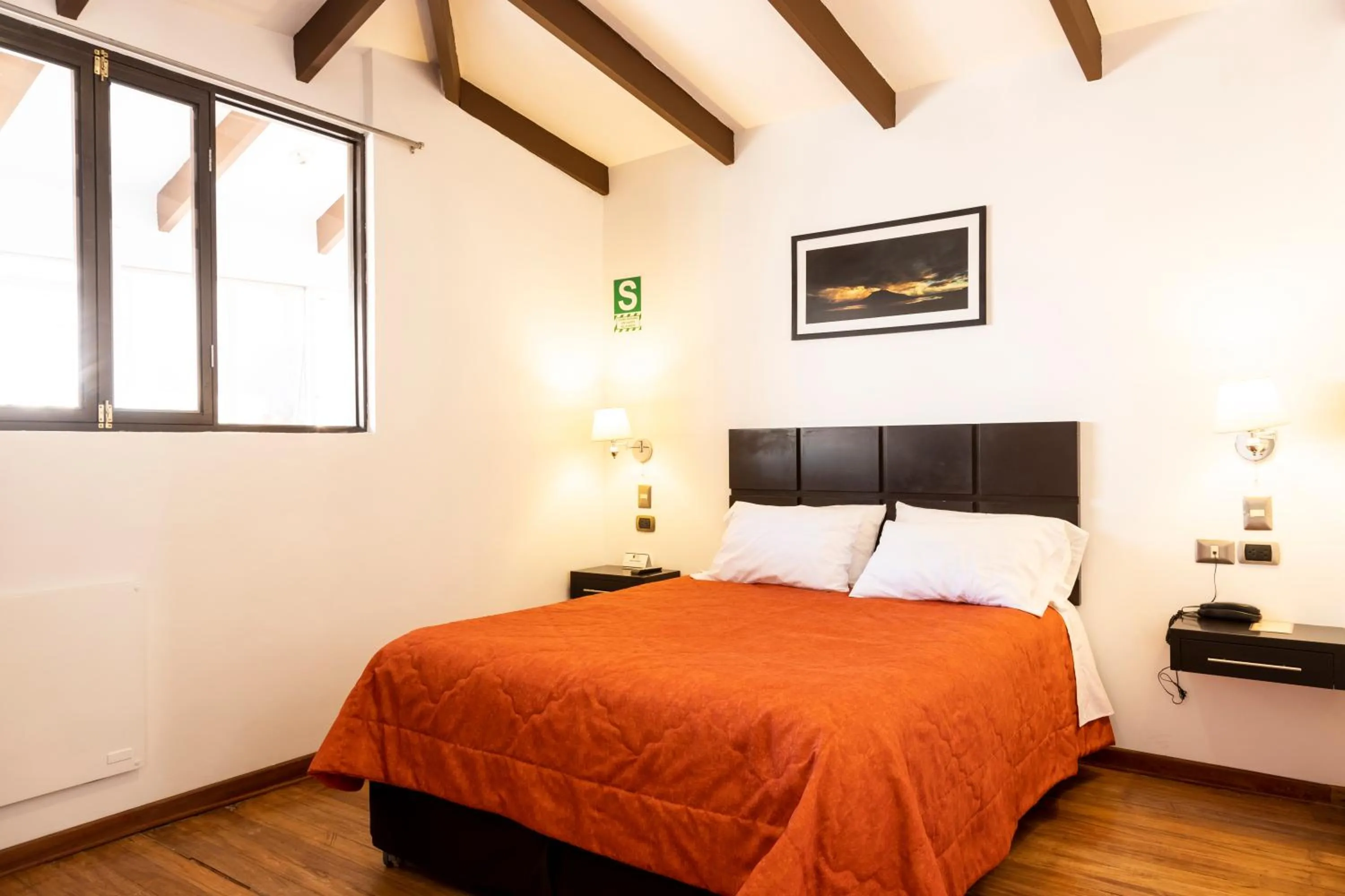 Bed in Hostal & Apartments El Triunfo