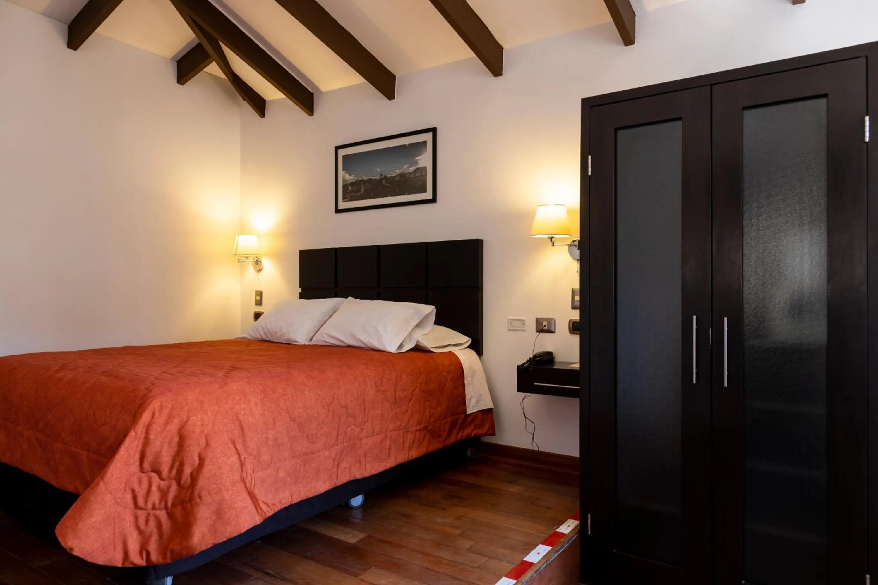 Bed in Hostal & Apartments El Triunfo