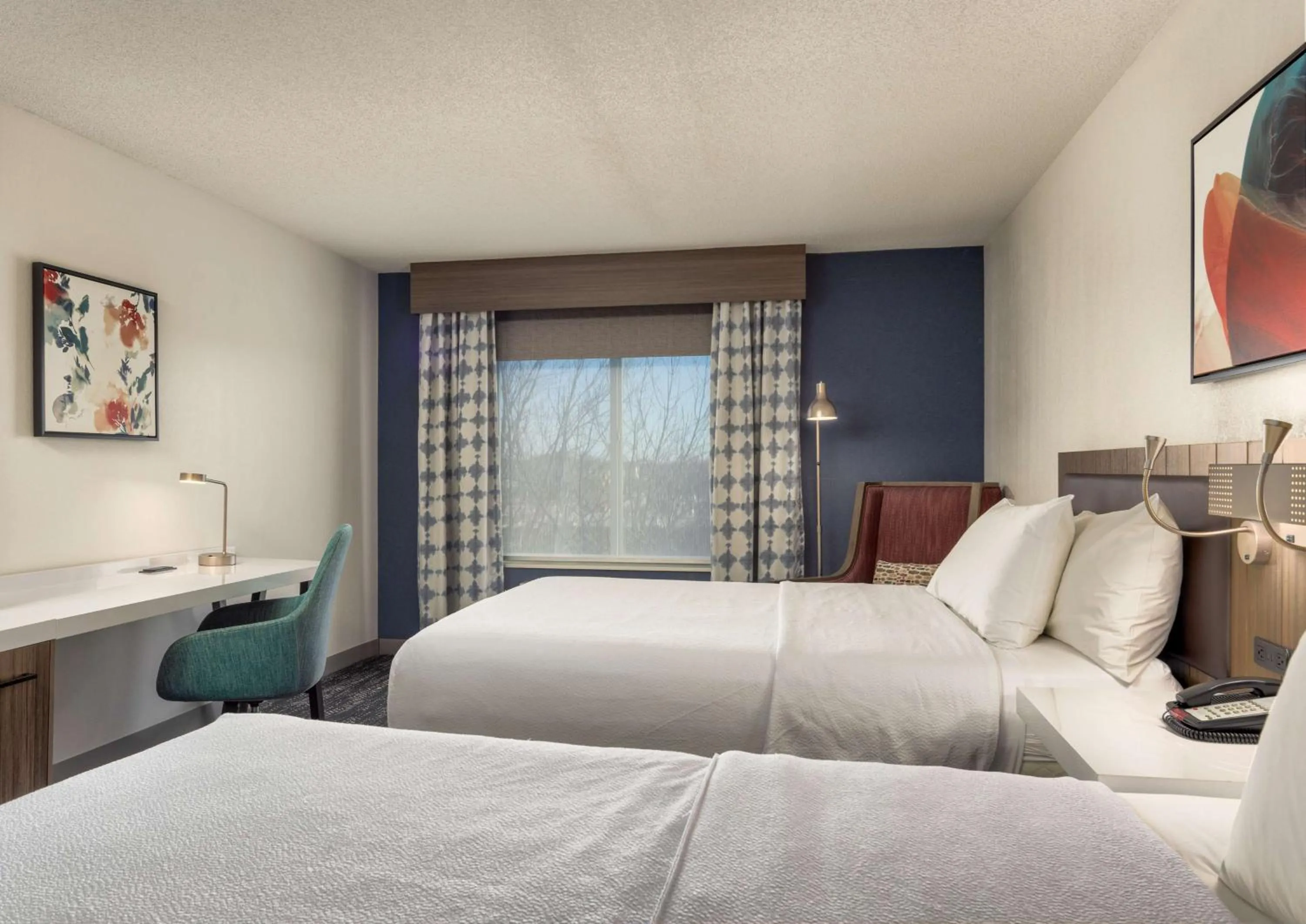 Bed in Hilton Garden Inn Oakbrook Terrace