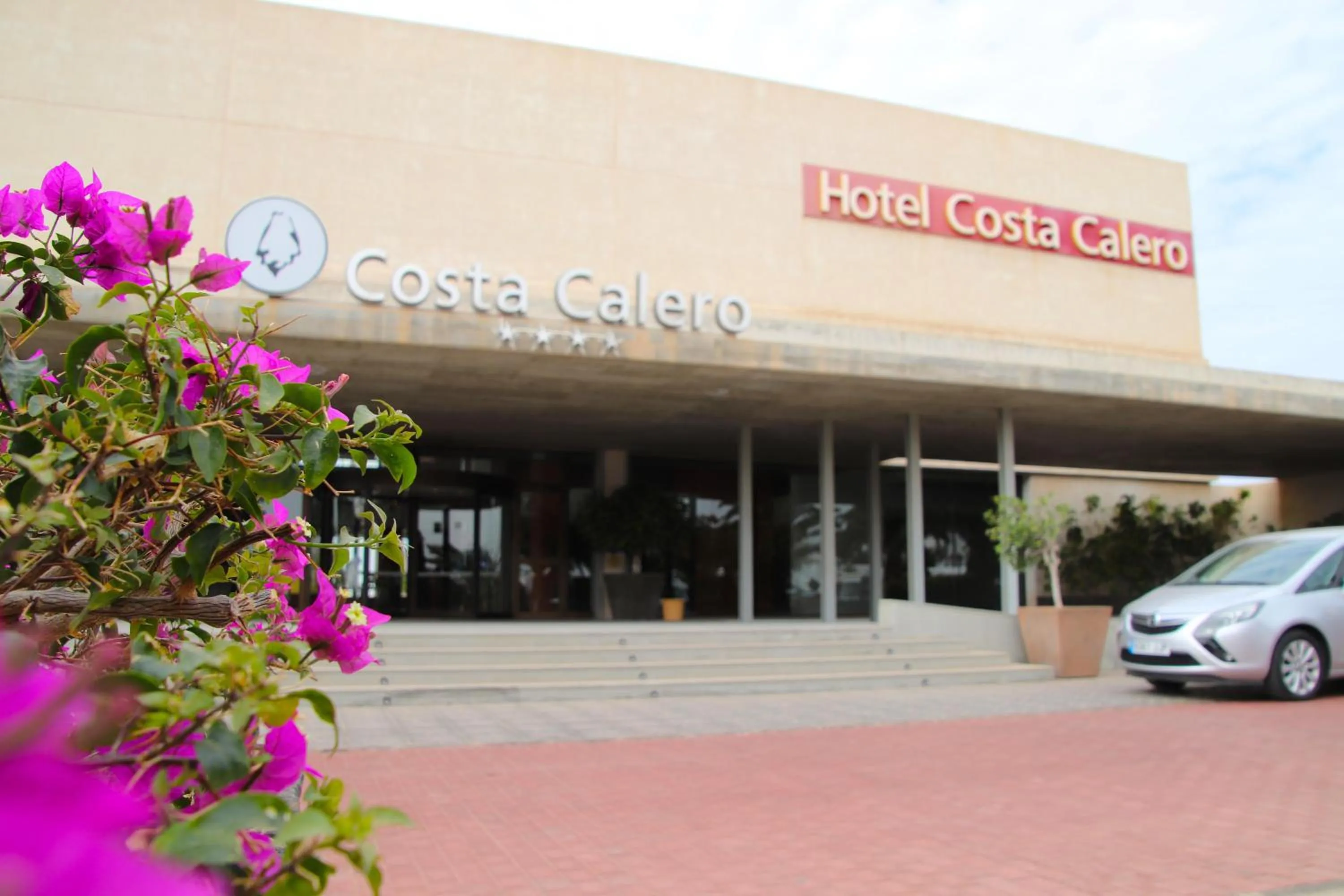 Property building in Hotel Costa Calero Thalasso & Spa