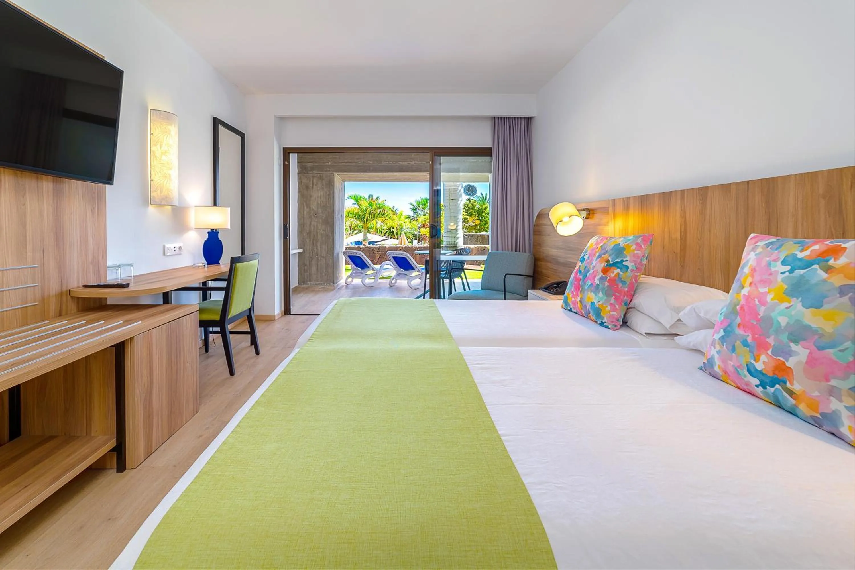 Photo of the whole room, Bed in Hotel Costa Calero Thalasso & Spa