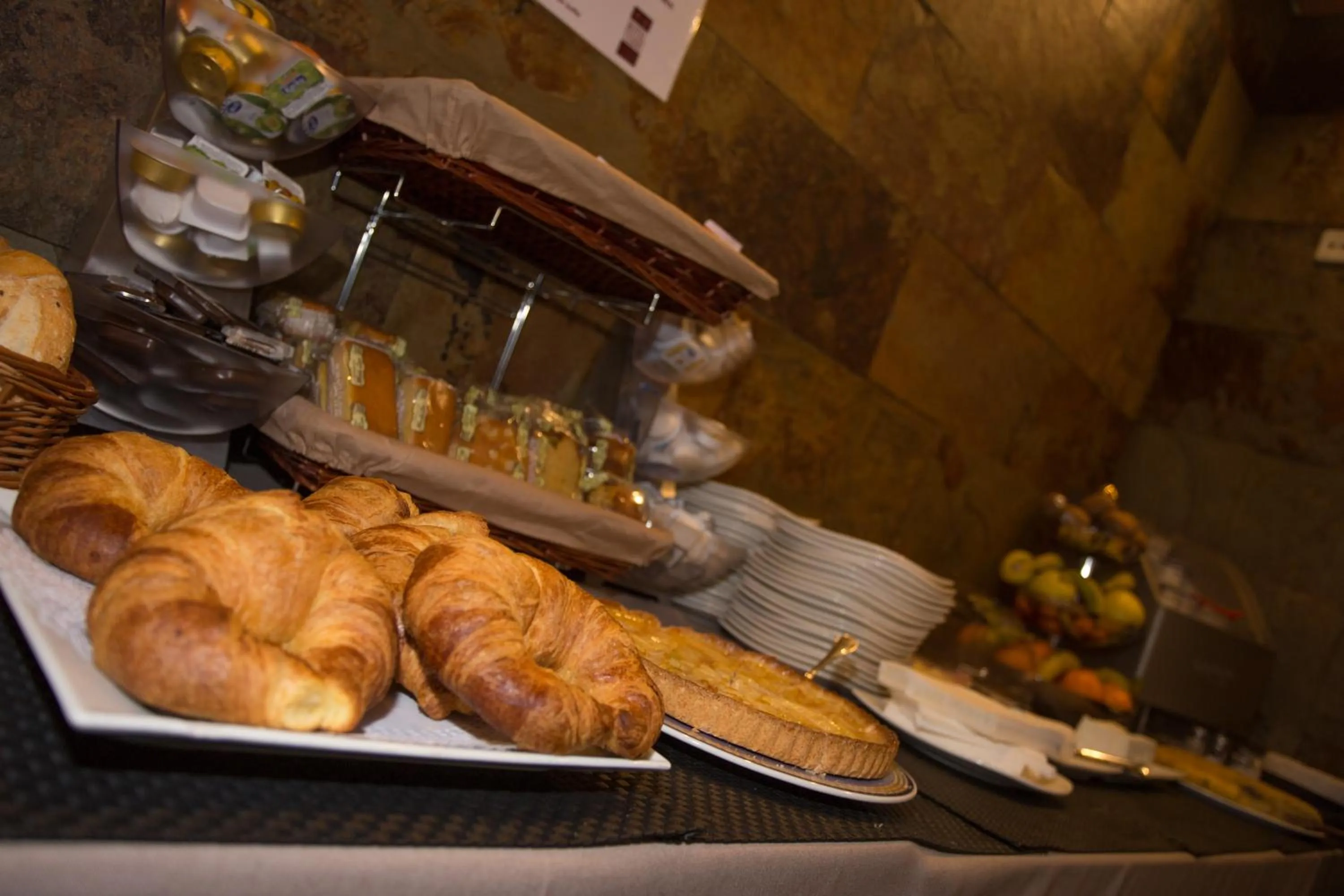 Continental breakfast in Hotel Yerri