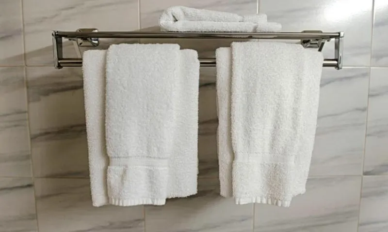 Bathroom in Hotel Days Inn Blainville & Centre de Conférence